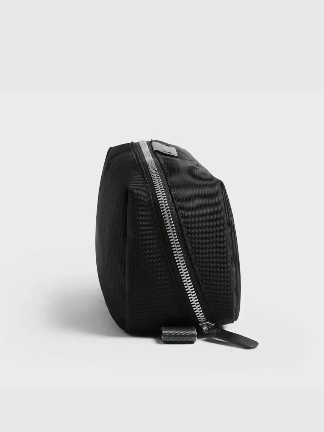 Premium Travel Toiletry Kit for Men & Women - Waterproof Hanging Cosmetic Bag with Essential Toiletries - Perfect for Airplane, Camping, Gym & Business Trips