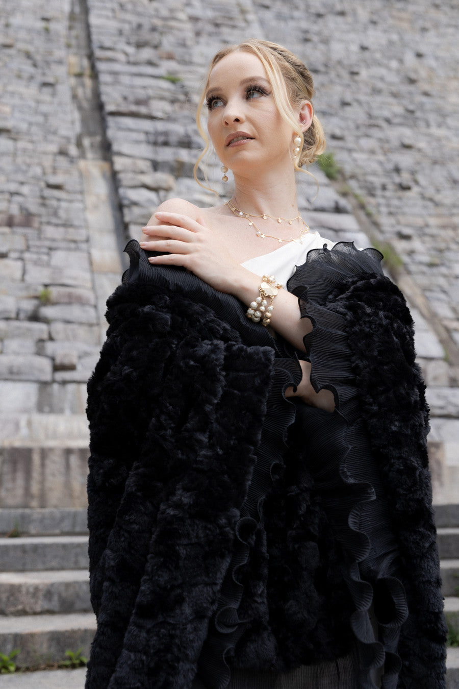 Elegant Faux Fur Cape with Ruffled Trim - Women's Winter Fashion Shawl for Parties, Weddings & Evening Events
