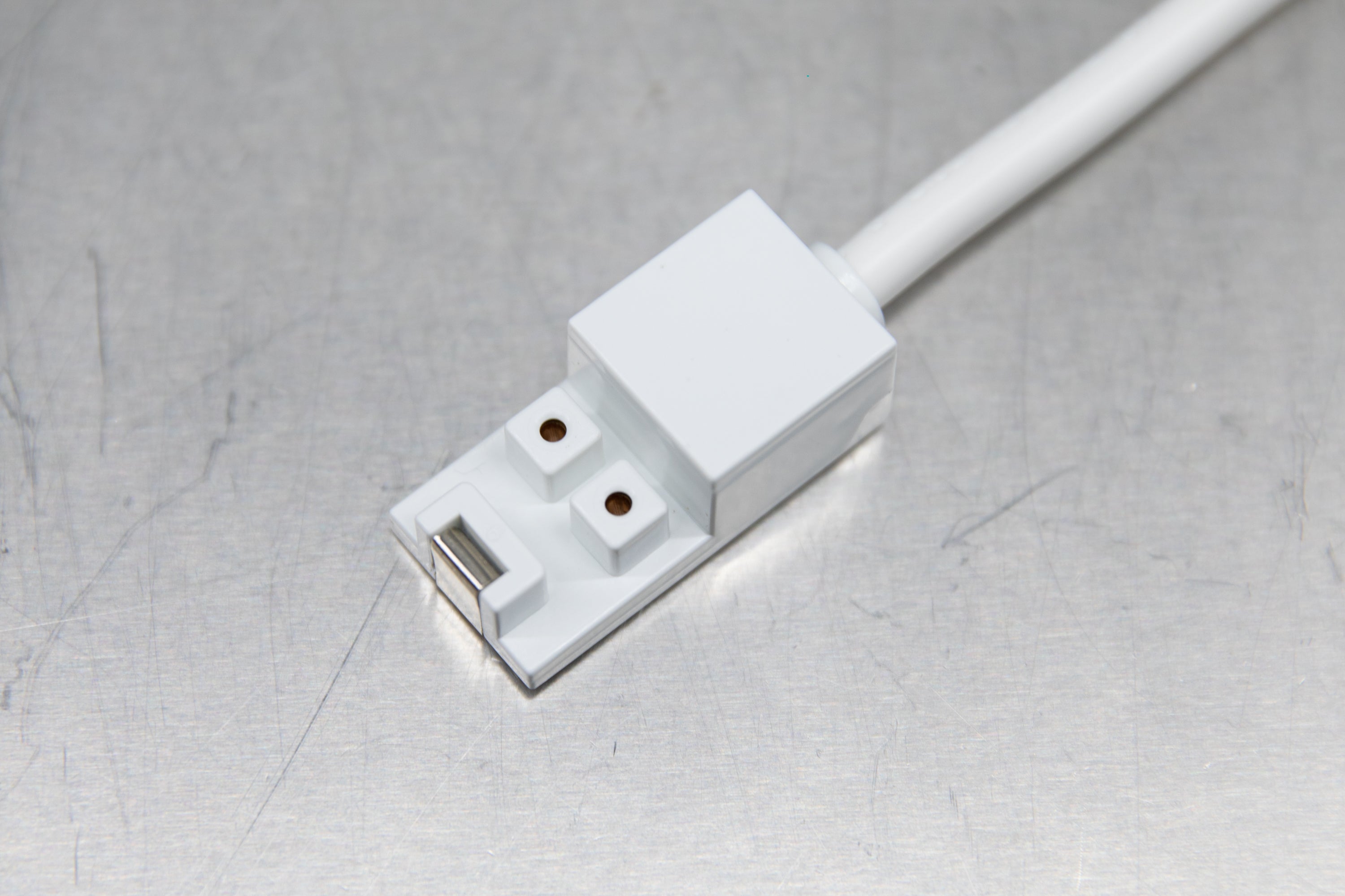 Under Cabinet LED Light Connectors - Seamless Link for Kitchen Cabinet Lighting | Perfect for Under Cabinet, Closet, and Shelf Illumination