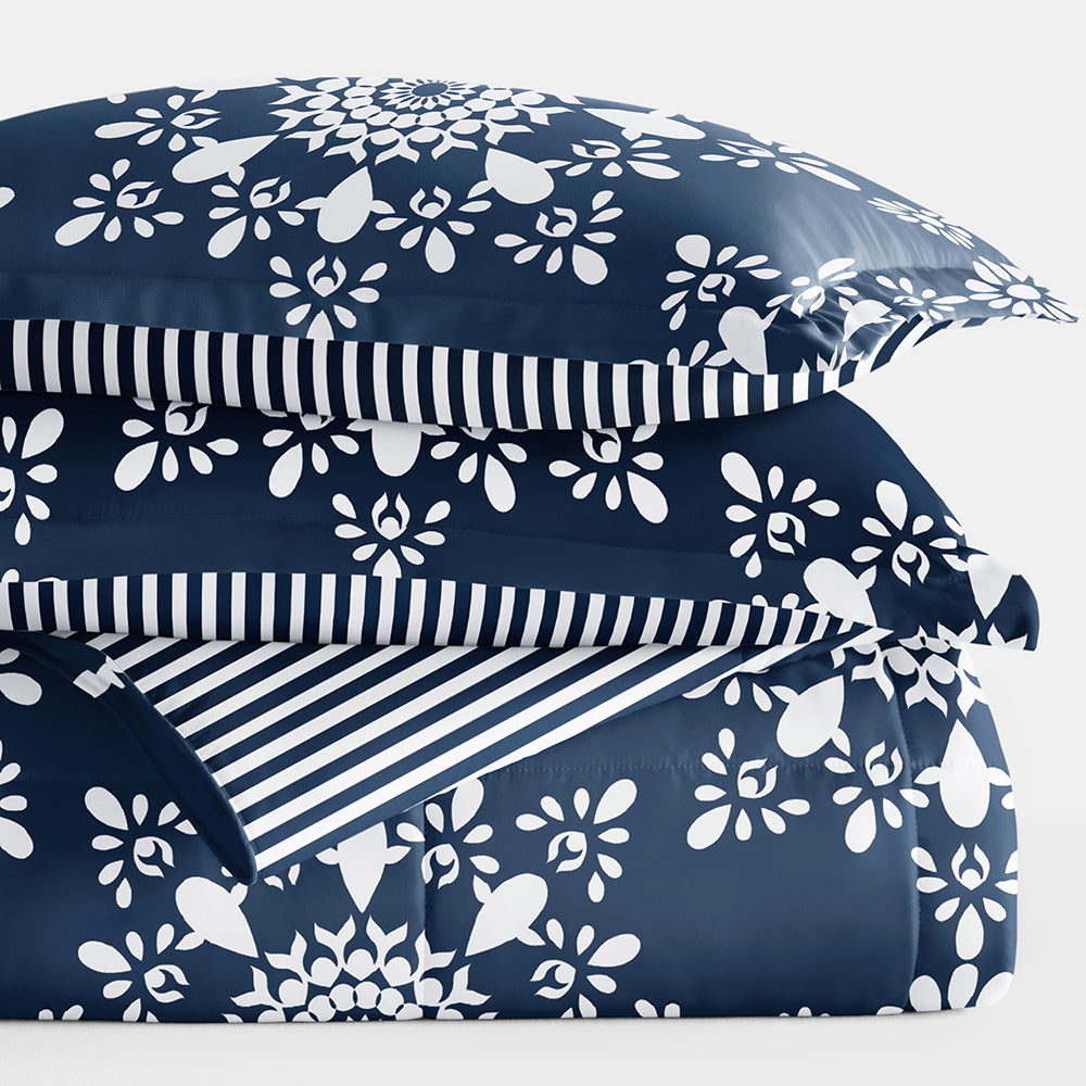 Daisy Medallion Reversible Down Alternative Comforter Set - Hypoallergenic & Breathable - Perfect for Bedroom, Guest Room, and Dorm Decor