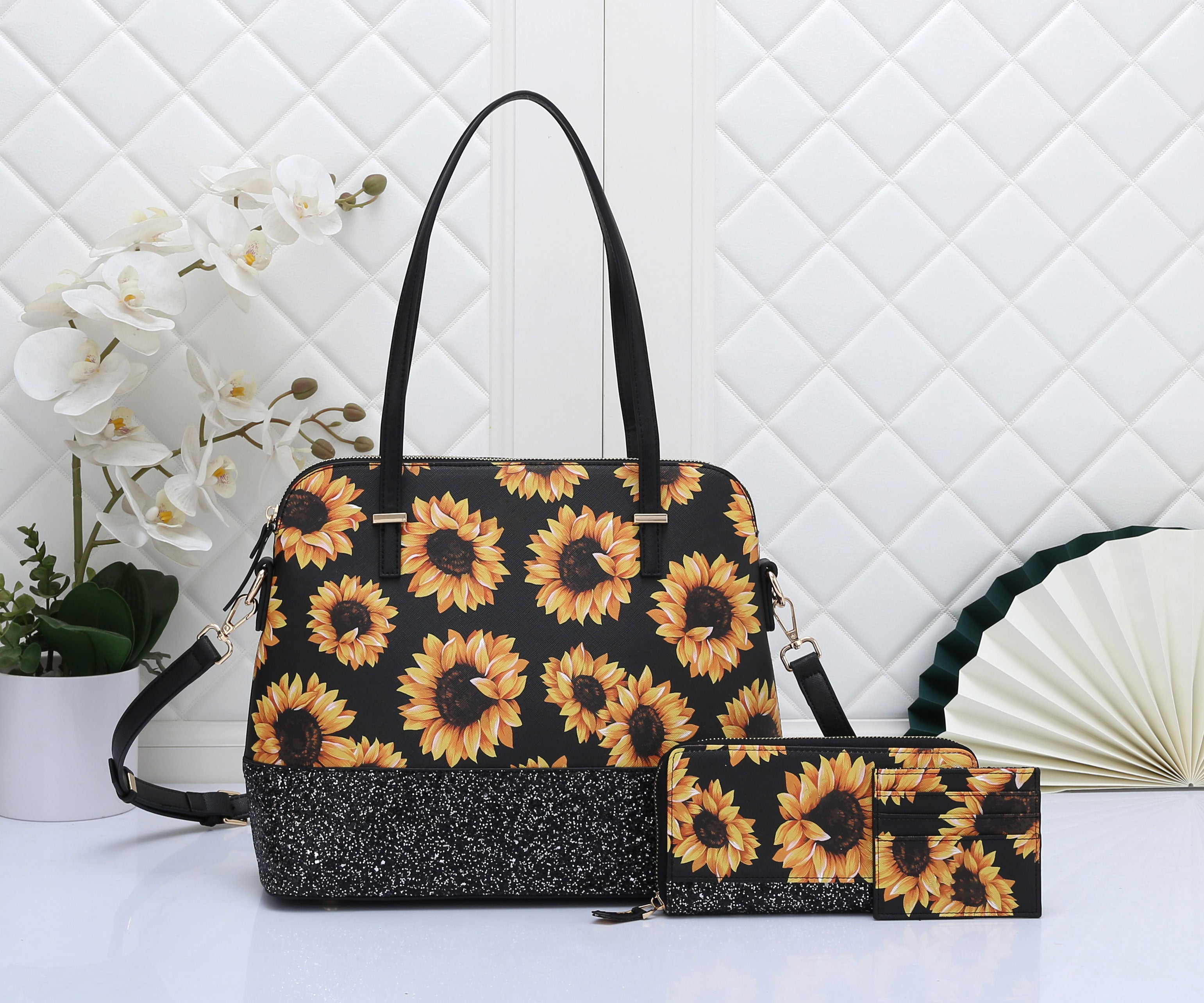 Stylish Shell Bag 3-Piece Set for Women - Trendy Beach Tote, Crossbody & Clutch - Perfect for Vacation, Travel & Summer Outfits