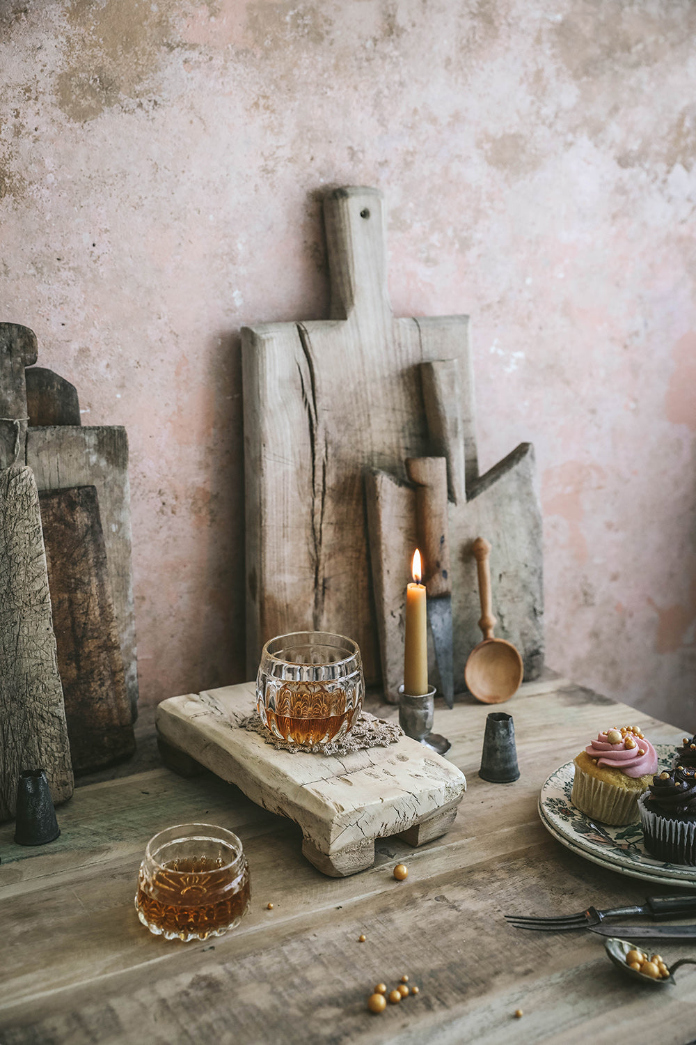 Handblown Heirloom Sipper Glass - Vintage Style Drinking Cup for Tea, Coffee & Cocktails - Perfect for Home Entertaining & Gift Giving