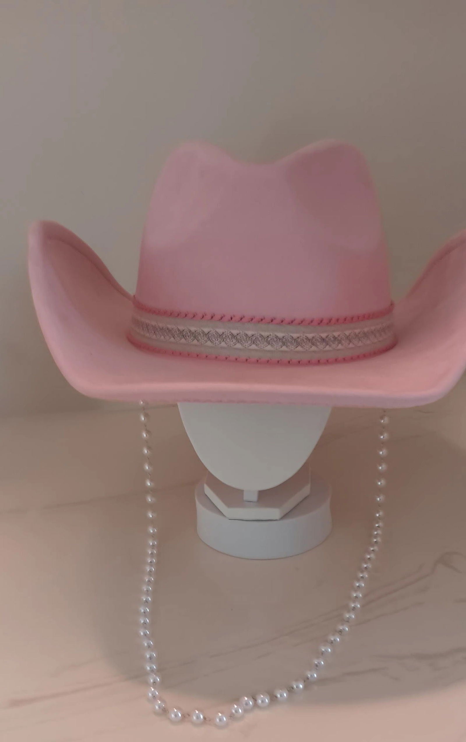 Stylish Pink Zig Zag Pattern Western Cowboy Hat for Women - Perfect for Rodeo, Music Festivals & Country Style Outfits