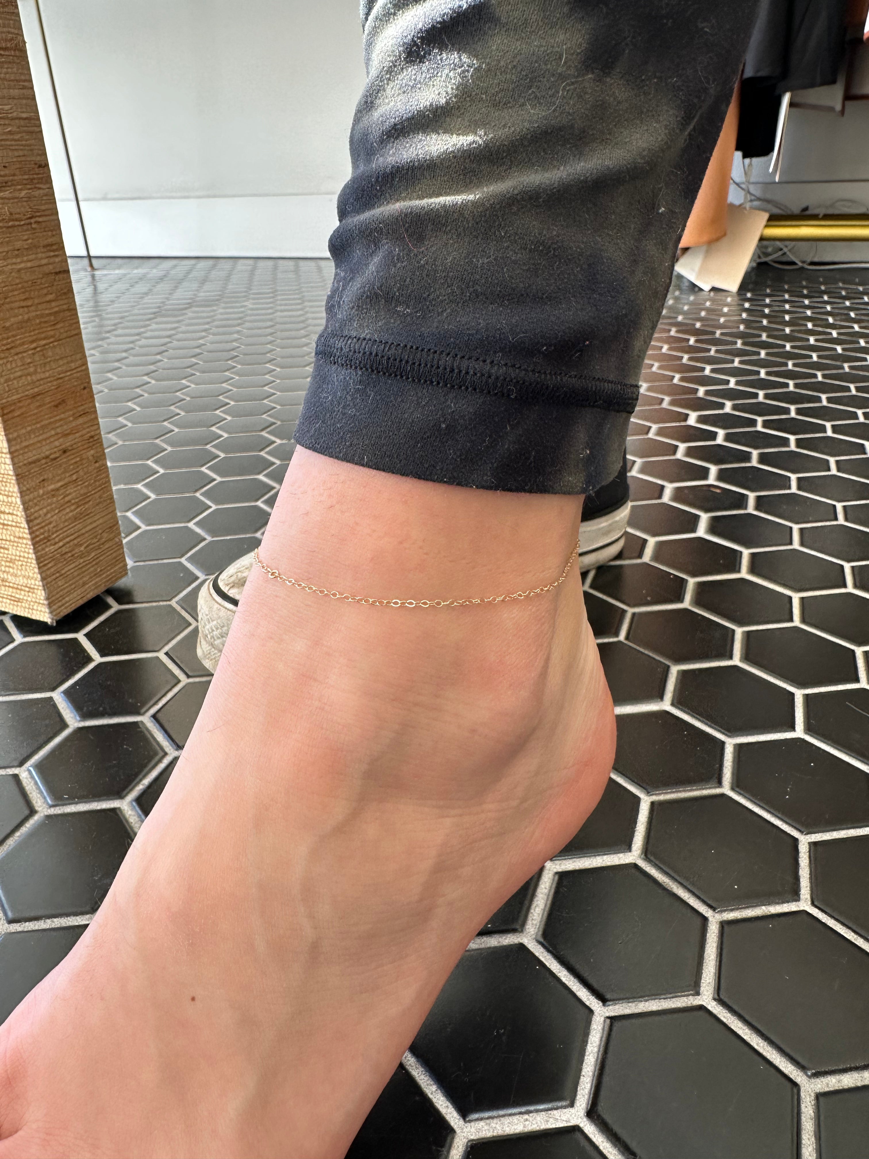Permanent Jewelry San Francisco Bay Area - Dainty Gold & Silver Bracelets, Necklaces & Rings | Book Appointment Online for Custom Jewelry | Perfect for Weddings, Anniversaries & Special Gifts