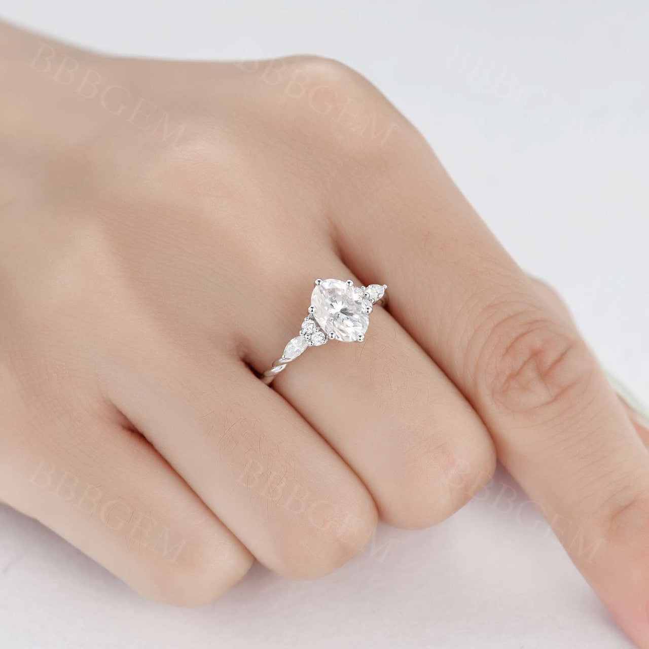 1.5CT Oval Cut Moissanite Engagement Ring with Marquise Accents - 14K/18K Twist Plain Gold Band Wedding Ring for Women, Perfect for Proposals, Anniversaries & Bridal Jewelry
