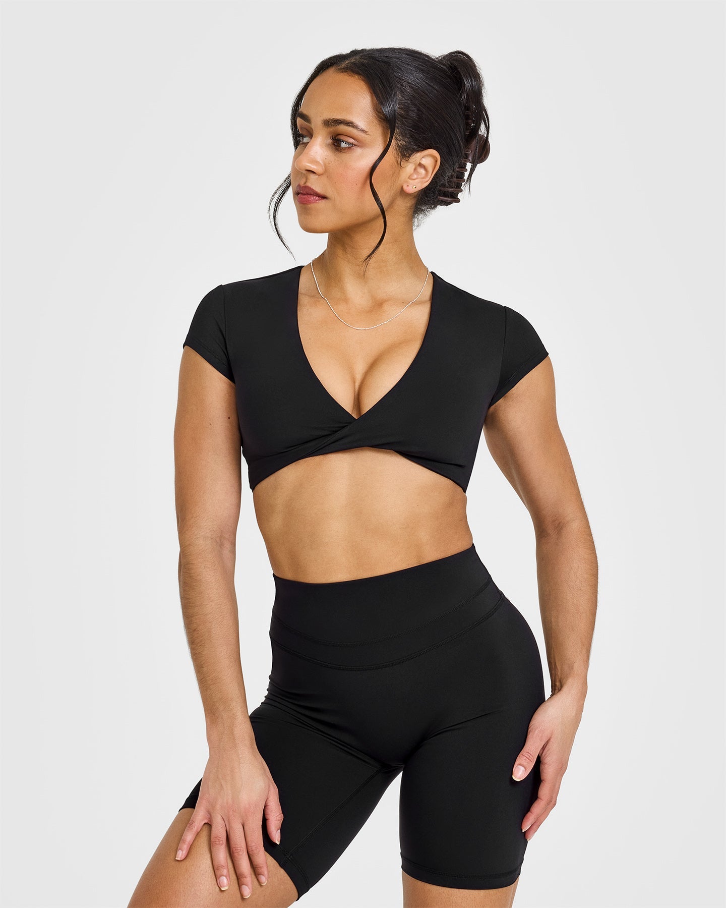 Trendy Black Twist Front Short Sleeve Crop Top for Women | Summer Fashion, Casual Outfits, Streetwear Style