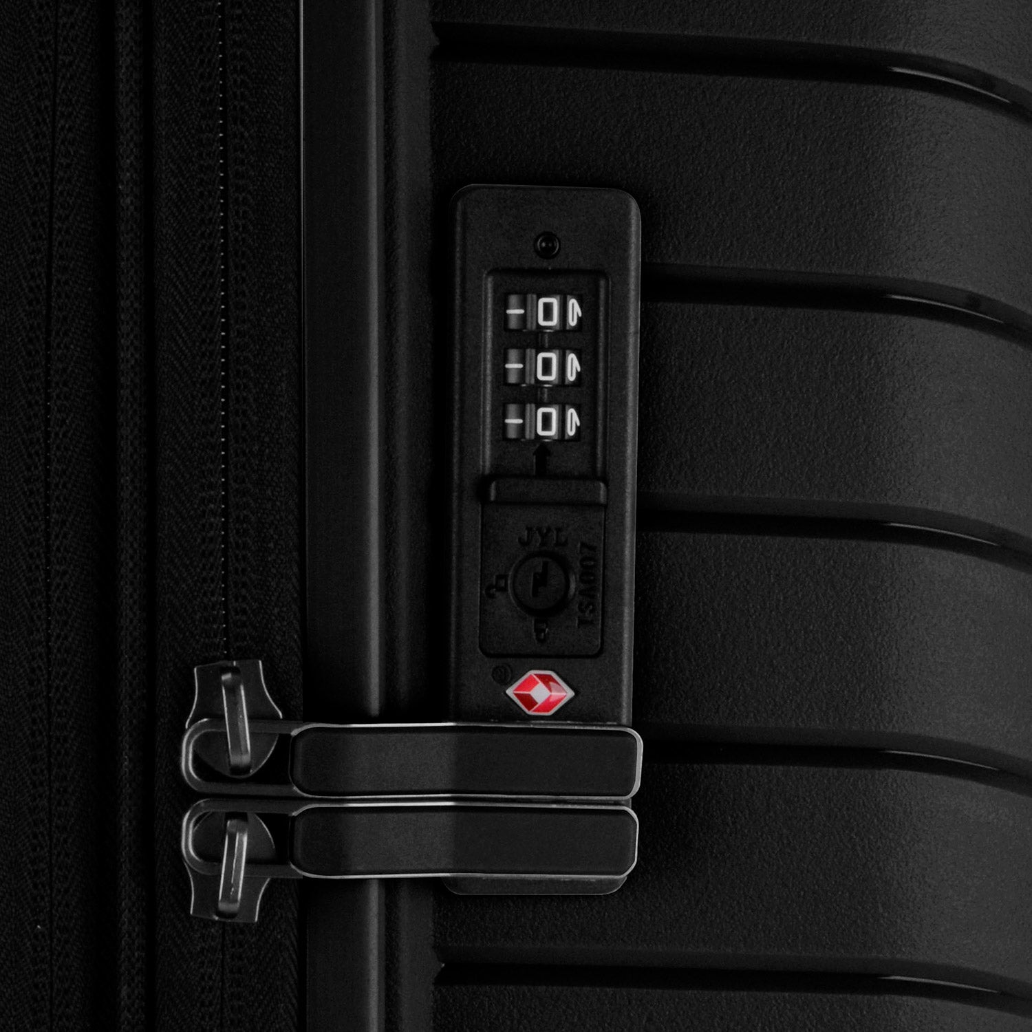 Vale 3-Piece Luggage Set with Spinner Wheels - Lightweight Expandable Suitcase for Travel, Carry-On & Checked Bag - Perfect for Business Trips, Vacations & Family Holidays