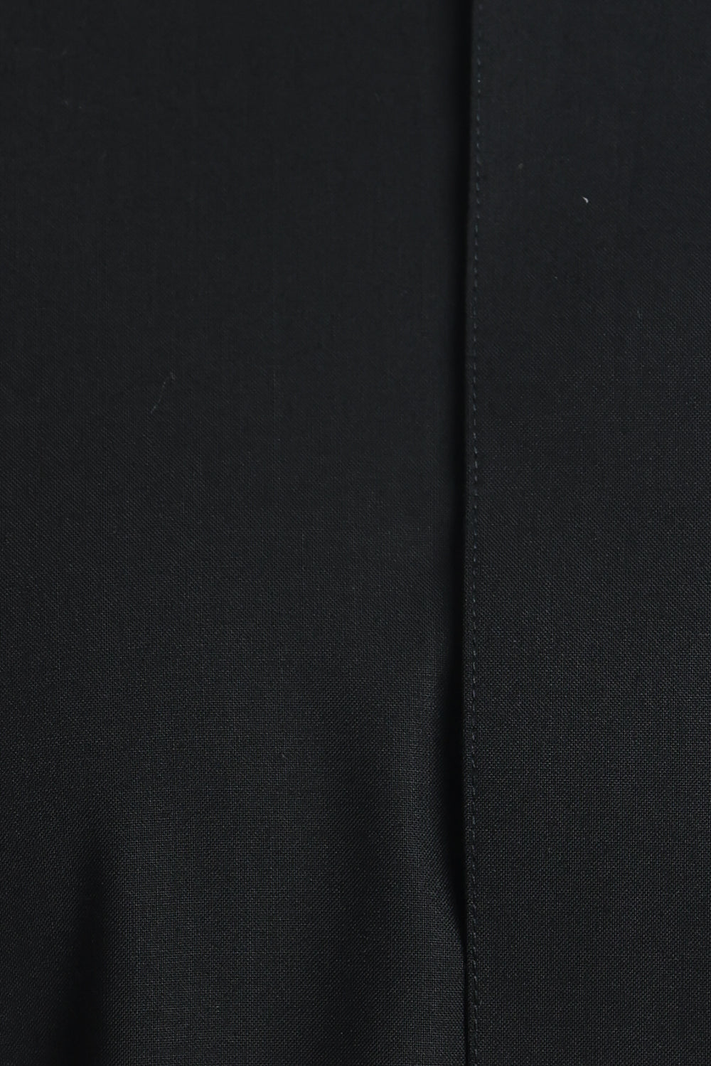 J120 Black Polygon Thobe for Men - Islamic Prayer Dress, Eid & Ramadan Outfit - Comfortable & Stylish Muslim Robe for Daily Wear & Special Occasions
