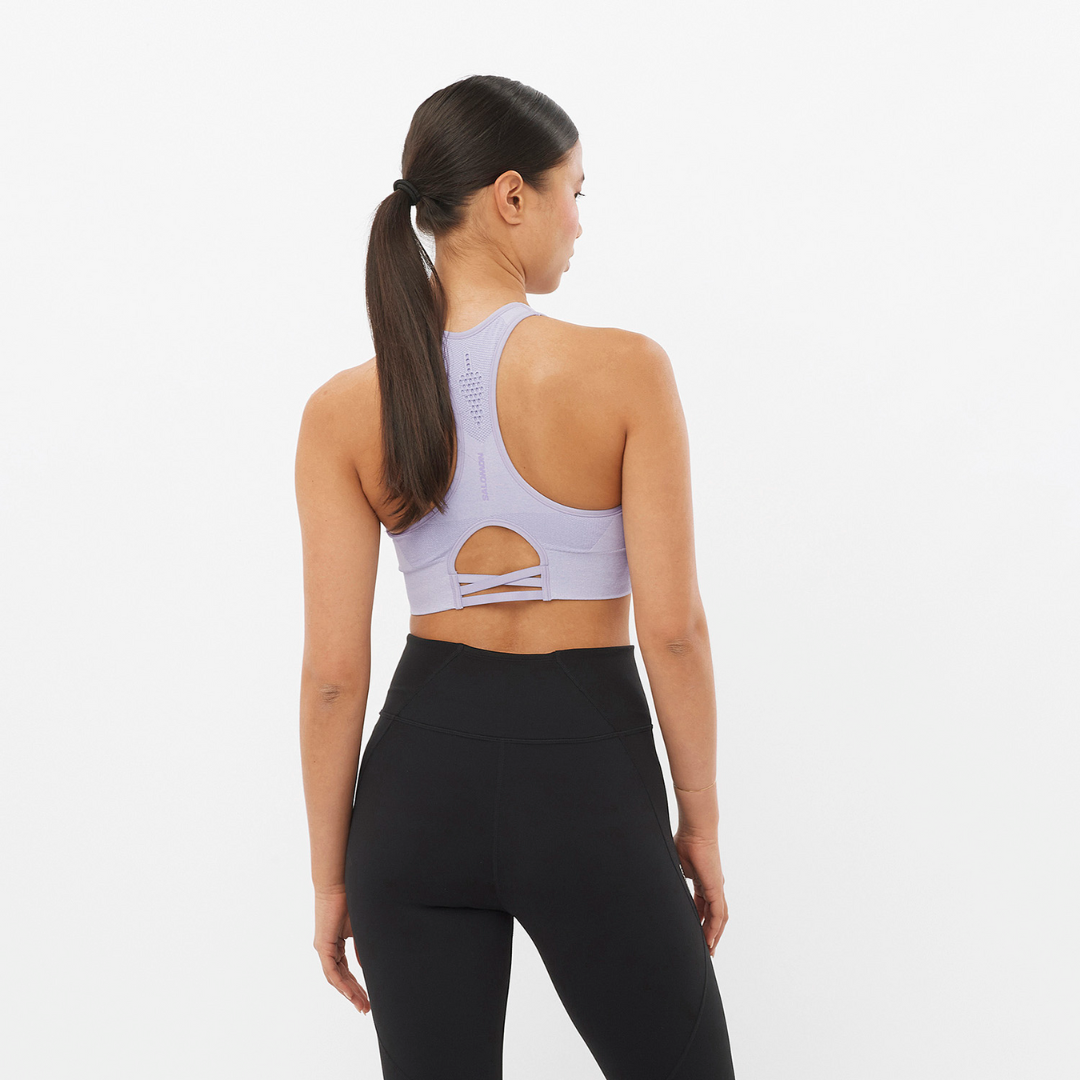 Salomon Women's Elevate Move'on Sports Bra - Lightweight, Breathable & Supportive for Running, Yoga & Gym Workouts (LC2482300) - Perfect for Active Lifestyles & High-Intensity Training