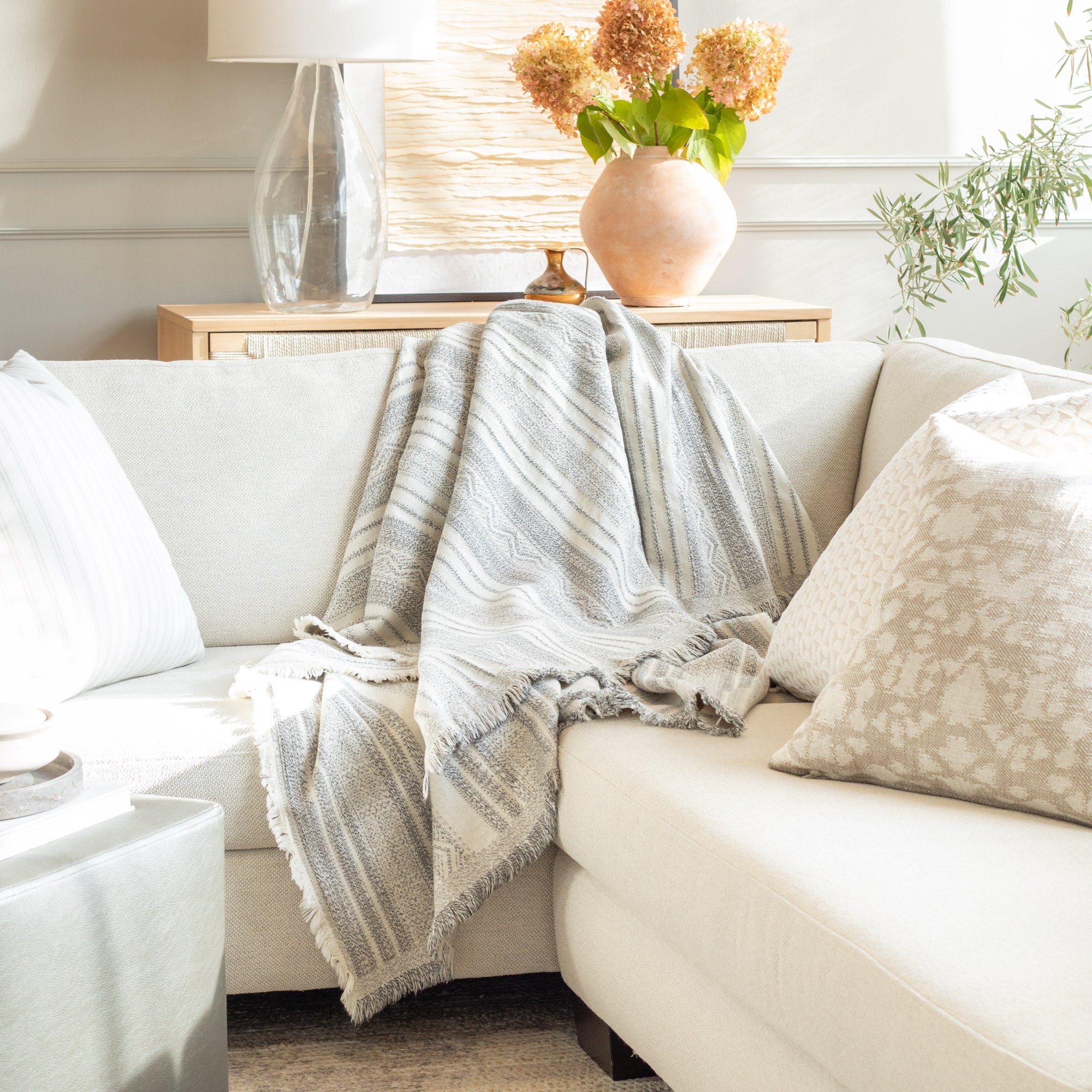 Willow Throw Blanket - Soft & Cozy Salt & Pepper Pattern - Perfect for Sofa, Bed & Outdoor Use