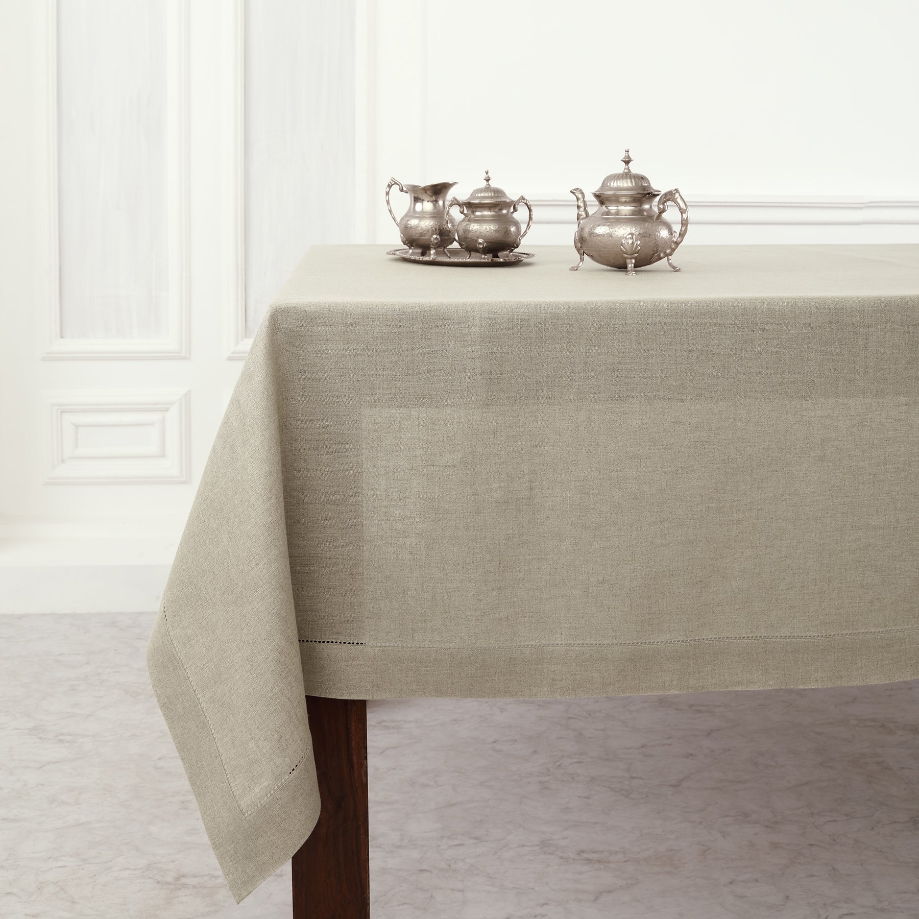 Elegant Classic Hemstitch Tablecloth - Premium Cotton Linen Table Cover for Dining Room, Wedding, Party & Special Occasions