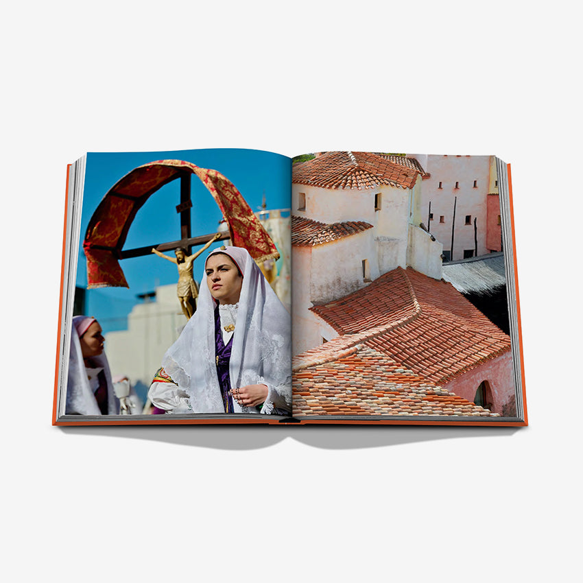 Assouline Costa Smeralda - Luxury Travel Book | Coffee Table Book for Home Decor, Travel Inspiration & Gift Idea | Perfect for Beach House, Vacation Home & Interior Design Lovers