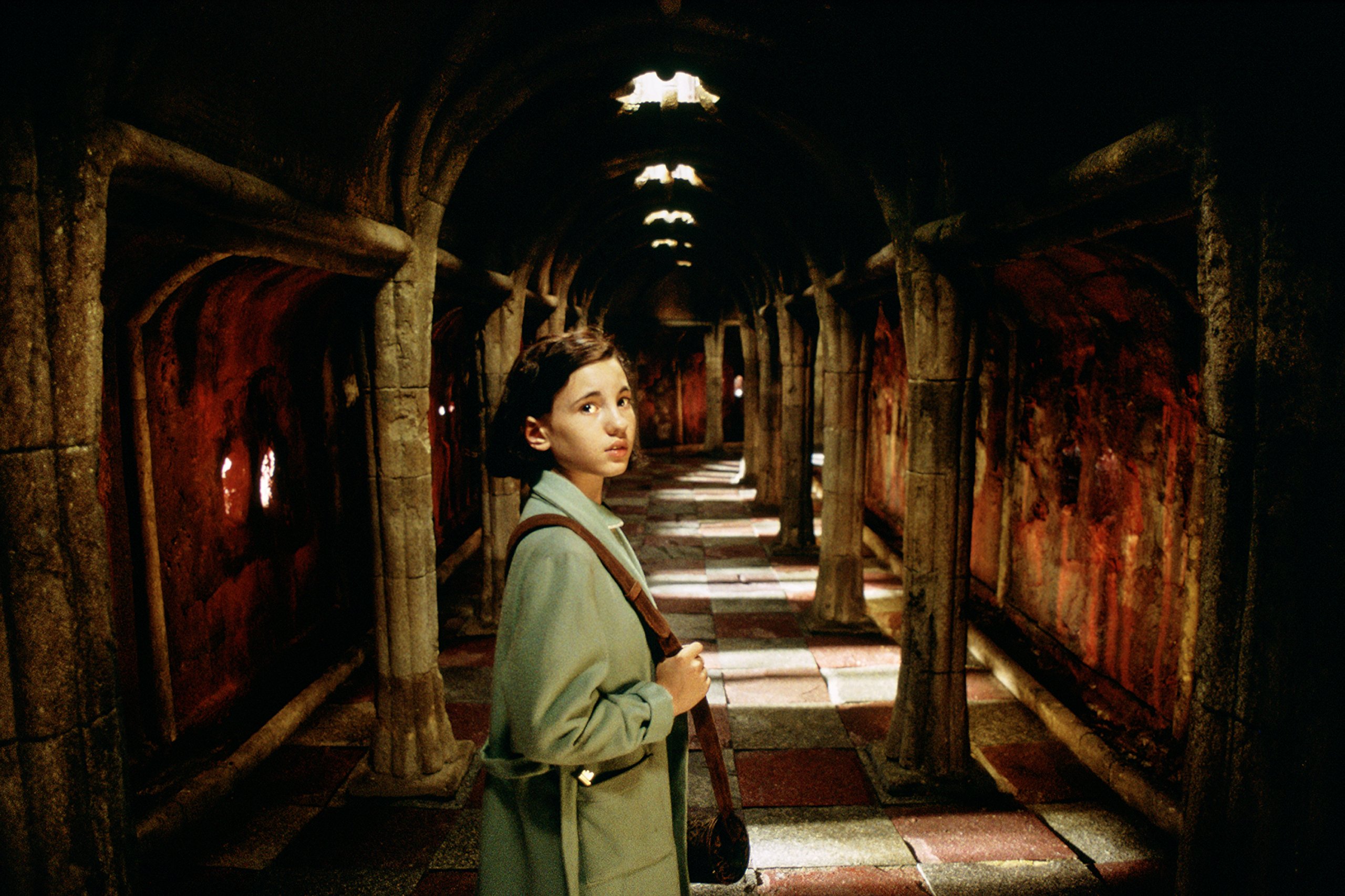 Pan's Labyrinth DVD - Fantasy Adventure Film by Guillermo del Toro | Perfect for Movie Nights & Fantasy Lovers