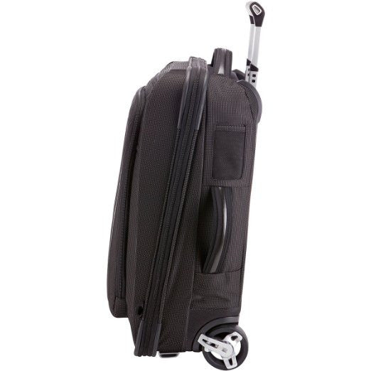 Thule Crossover 22”/56cm Carry-On Luggage - Lightweight Durable Travel Suitcase for Airplane, Business & Weekend Trips