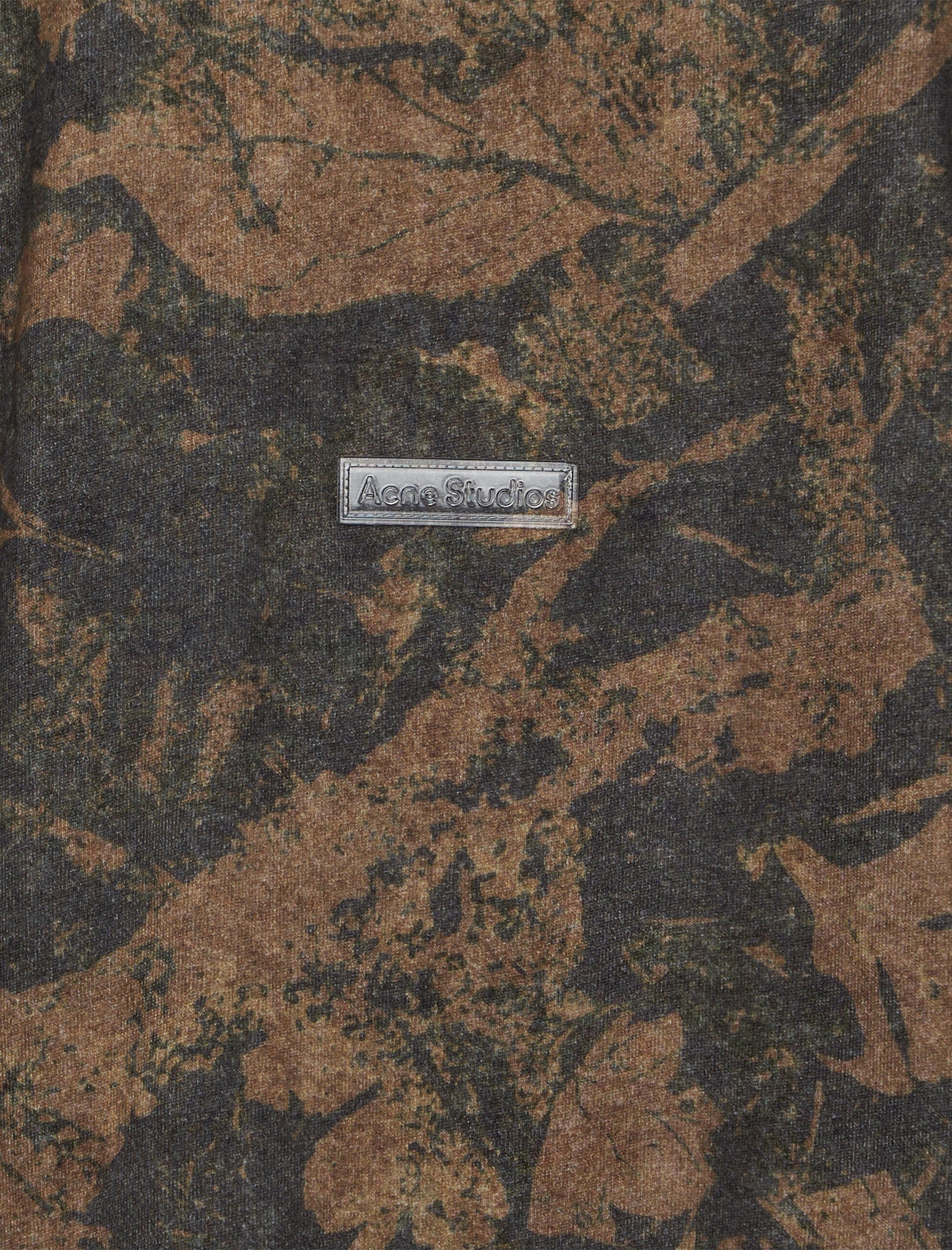 Mud Brown Camouflage T-Shirt for Men - Comfortable Casual Tee for Outdoor Hunting & Hiking Adventures