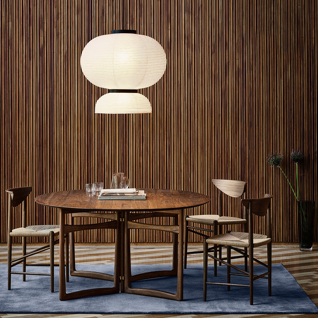 Modern HM3 Dining Chair - Elegant Wooden Seat for Kitchen, Dining Room & Office - Perfect for Home Decor & Entertaining Guests