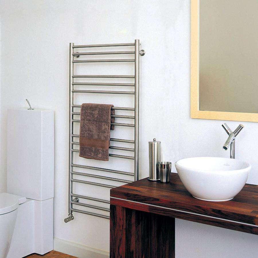 Tuzio Sorano Hardwired or Plug-In Bathroom Towel Warmer - 19.5