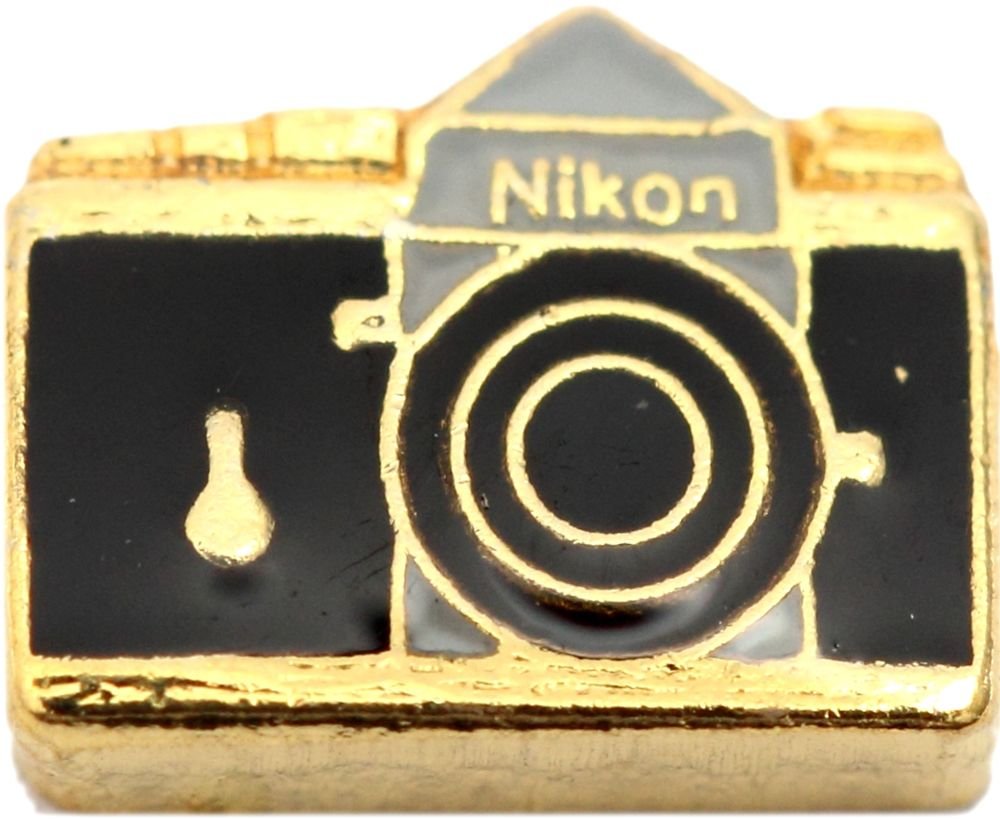 Floating Camera Locket Charm - Vintage Photo Pendant Necklace for Women - Perfect for Gifts, Weddings & Keepsakes