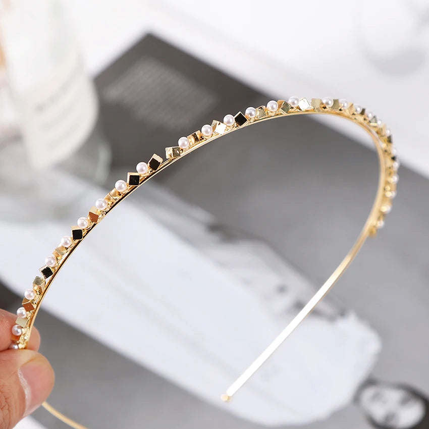 Trendy Fashion Headbands for Women & Girls - Stylish Hair Accessories for Work, Gym, and Everyday Wear