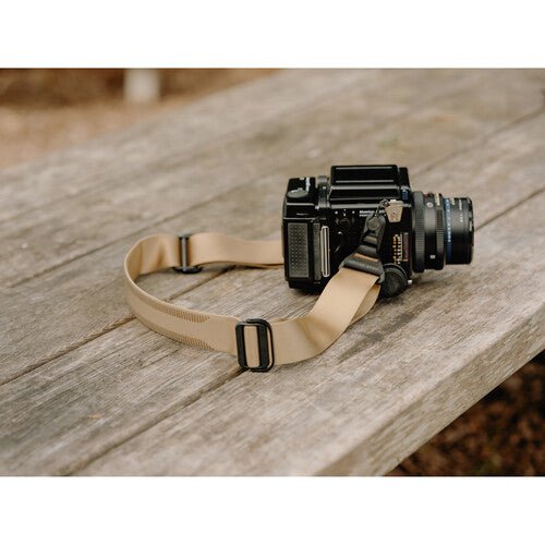 Peak Design Slide Camera Strap (Coyote) - Adjustable & Comfortable Neck Strap for DSLR & Mirrorless Cameras - Perfect for Travel, Hiking & Outdoor Photography
