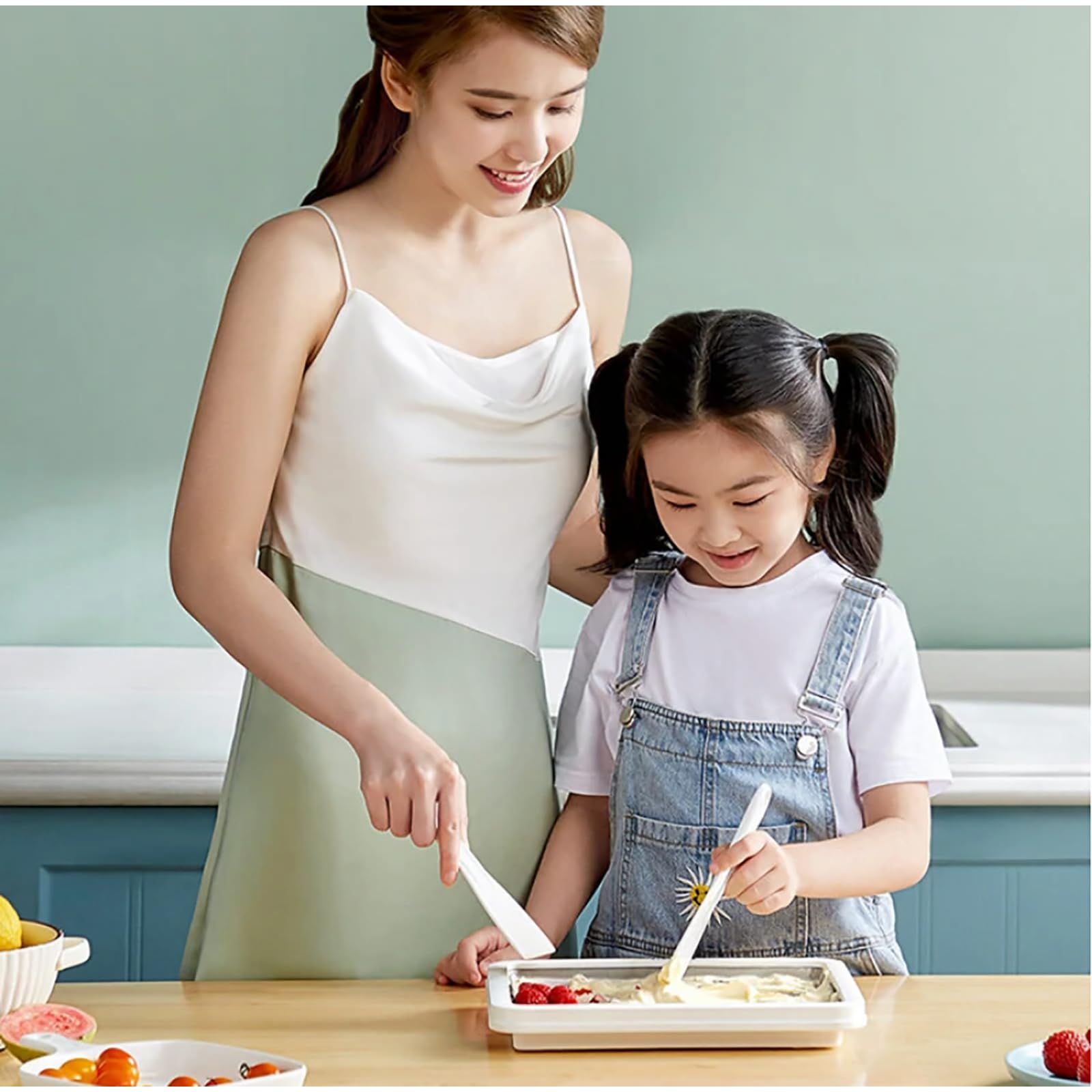 Petrus DIY Mini Ice Cream Tray Roller Plate with 2 Spatulas - Homemade Sorbet & Frozen Treat Maker for Kids & Adults (White) - Perfect for Birthday Parties, Summer Treats & Family Fun