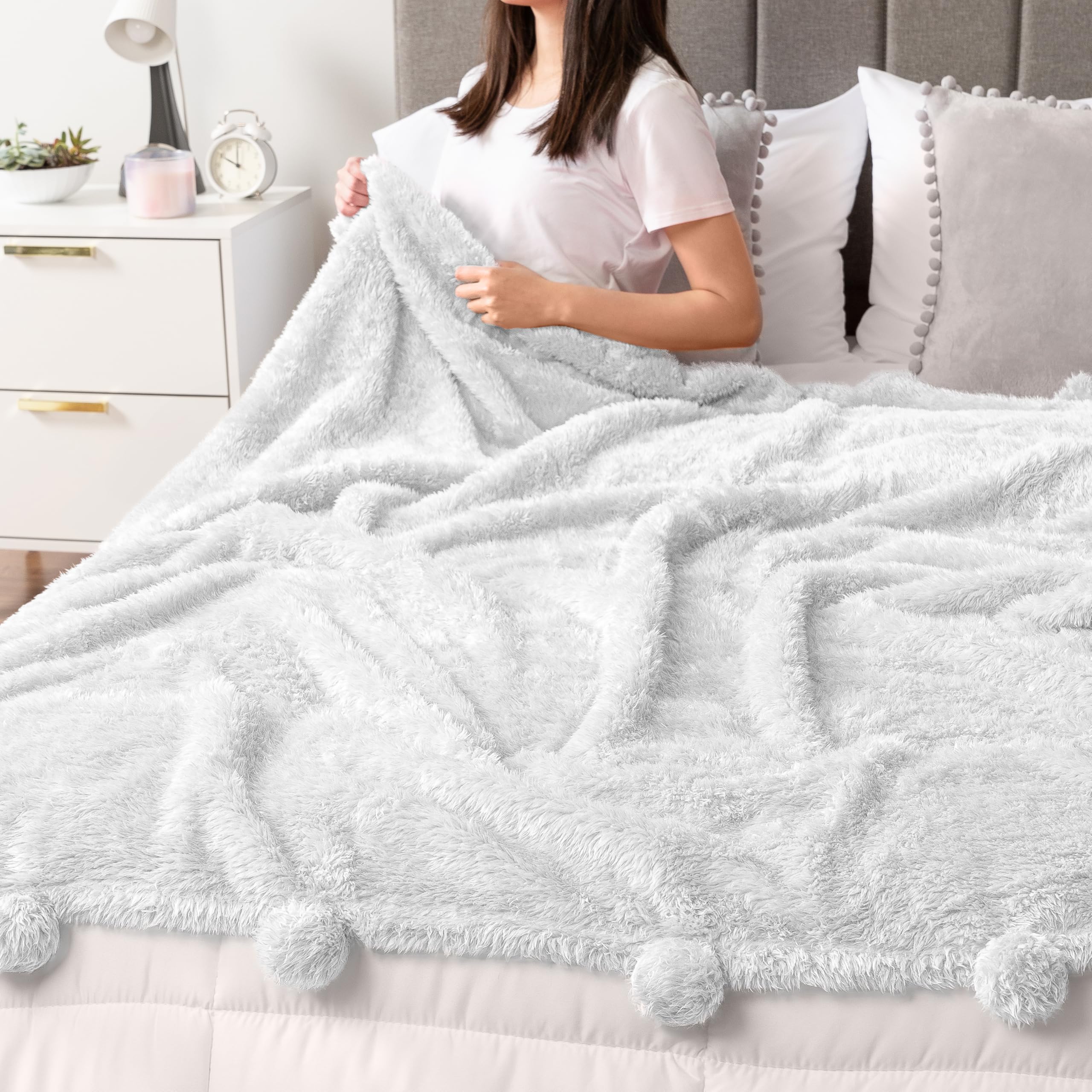 PAVILIA White Sherpa Throw Blanket for Couch & Bed - Warm Plush Pom Pom Blanket Twin Size 60x80 Inches - Lightweight Soft Cozy Fluffy Blanket for Sofa, Living Room, Dorm & Winter Nights