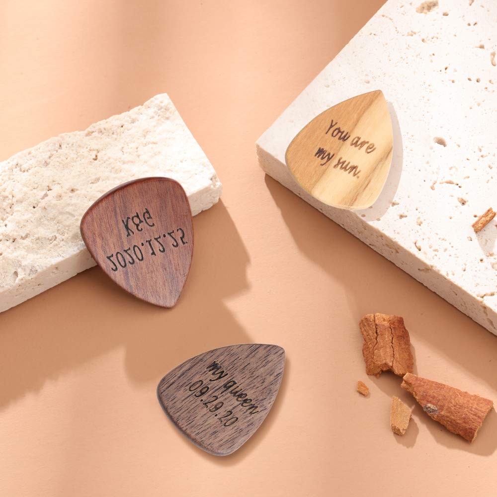 Custom Engraved Wooden Guitar Picks - Personalized Music Gift for Guitarists (Son, Dad, Husband, Boyfriend) - 1pc Handmade Olive Wood Pick Holder with Custom Message - Perfect for Performances, Practice & Special Occasions