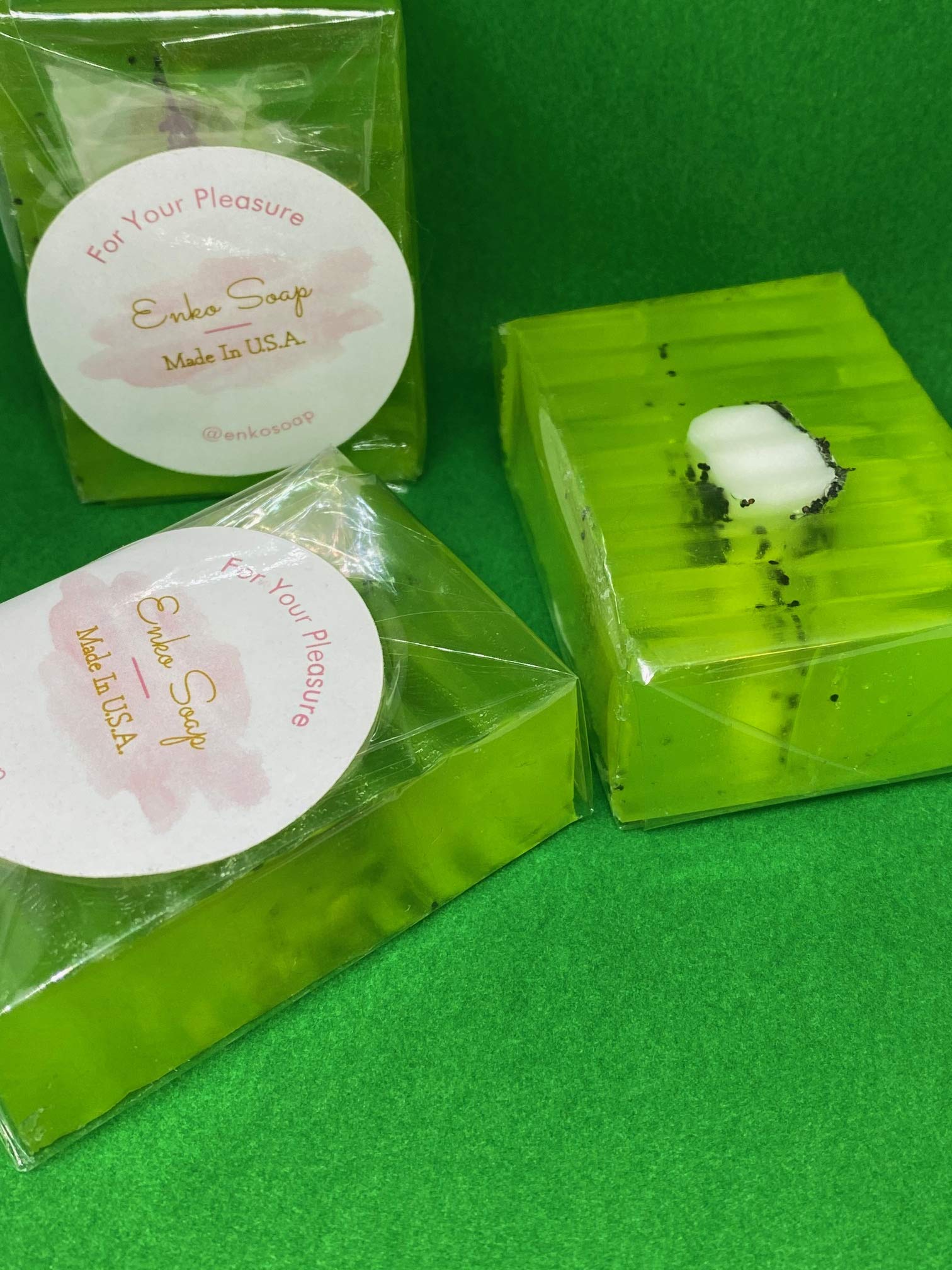 Natural Kiwi Soap Bars for Glowing Skin - Organic, Handmade, Vegan - Perfect for Daily Cleansing & Gift Sets
