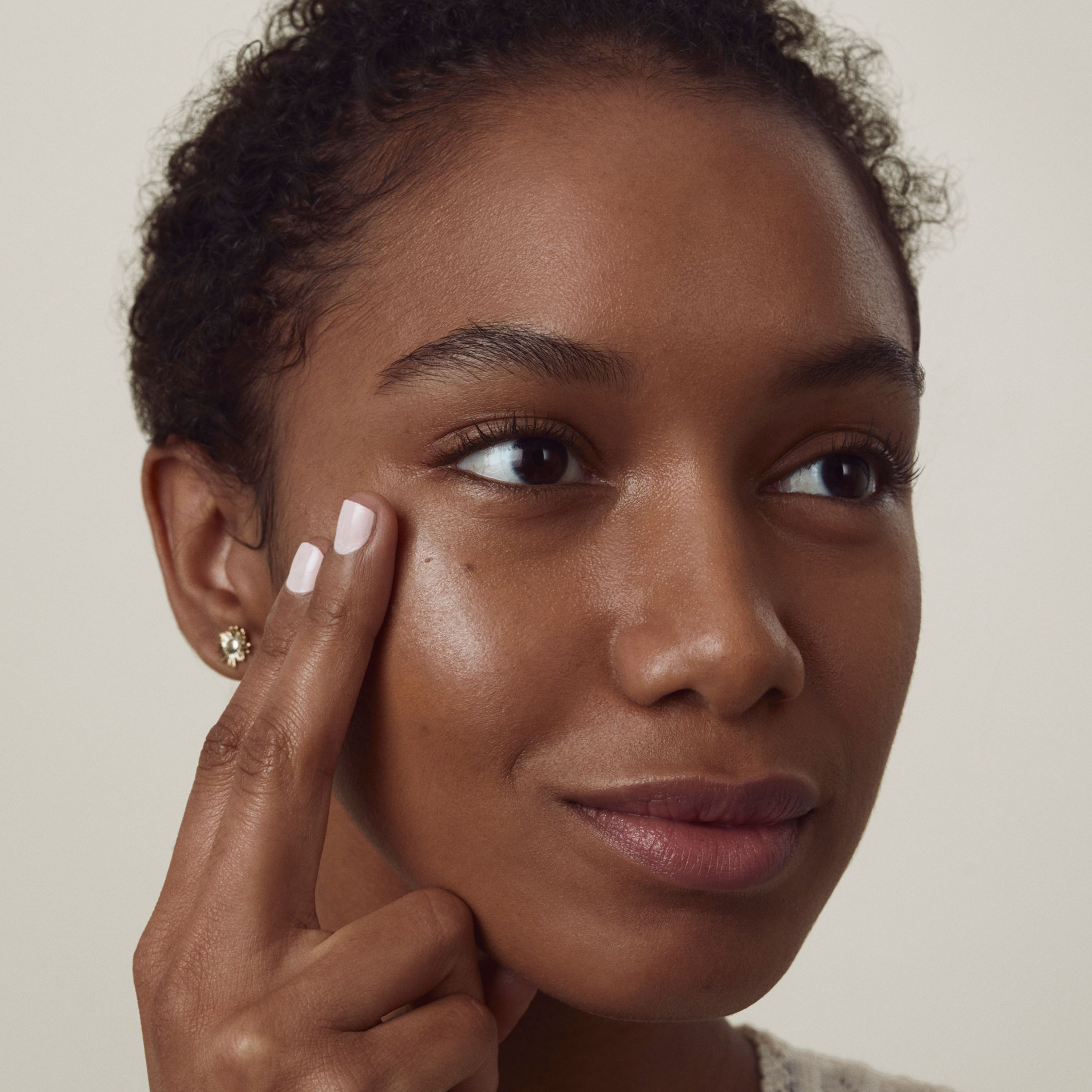 Best Face Primer for Flawless Makeup - Long-Lasting & Pore Minimizing - Perfect for Daily Use & Special Occasions