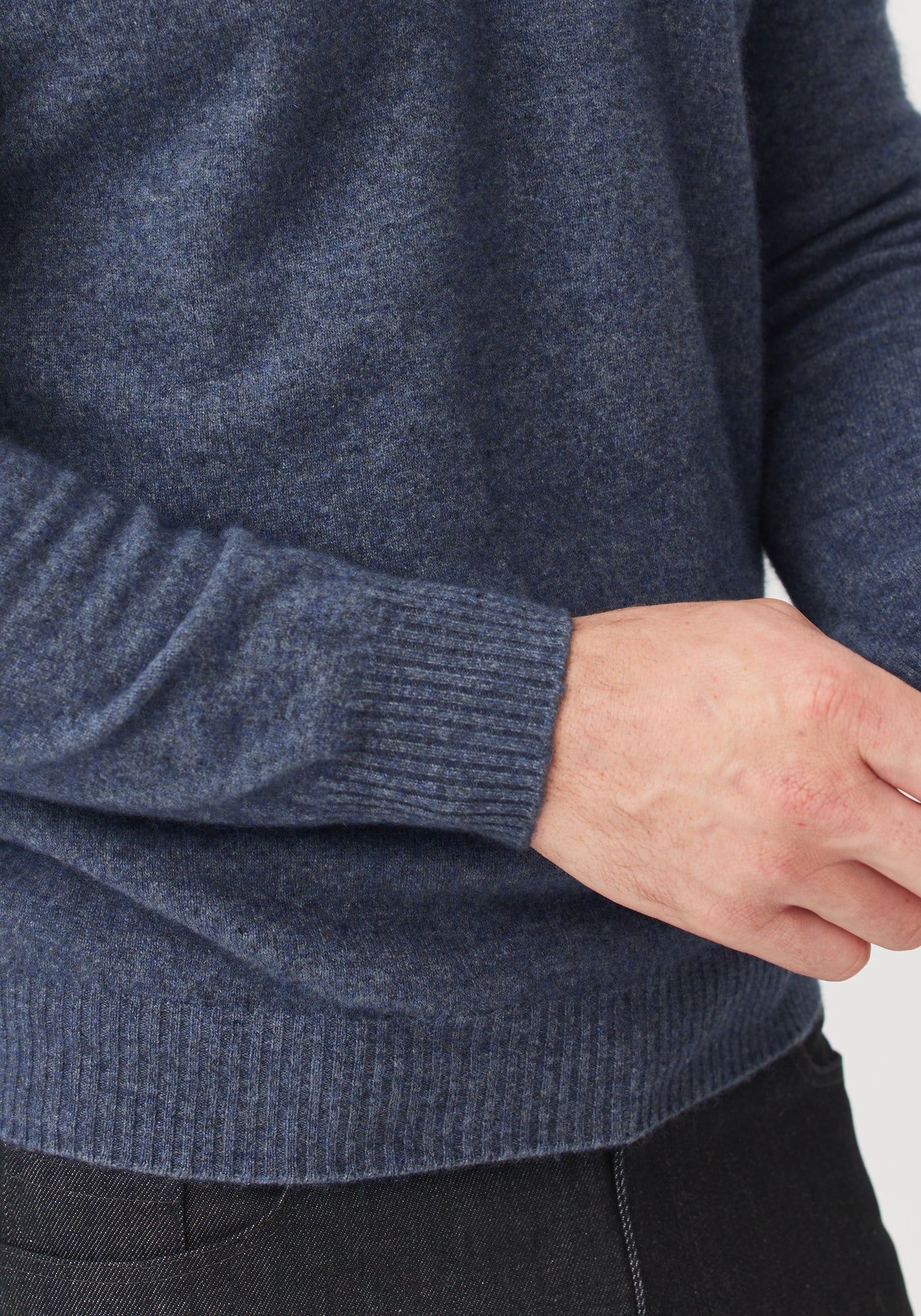 Cassum Half Zip Sweater for Men - Lightweight Fleece Pullover with Kangaroo Pocket - Perfect for Outdoor Activities, Hiking & Casual Wear