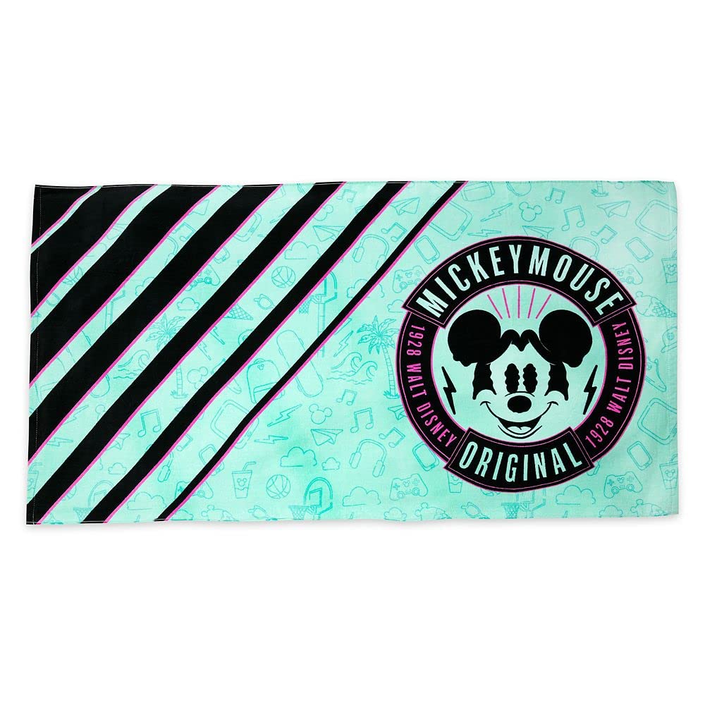 Disney Mickey Mouse Beach Towel for Boys - Soft & Absorbent Quick-Dry Towel for Swimming, Pool, Beach & Summer Outdoor Activities