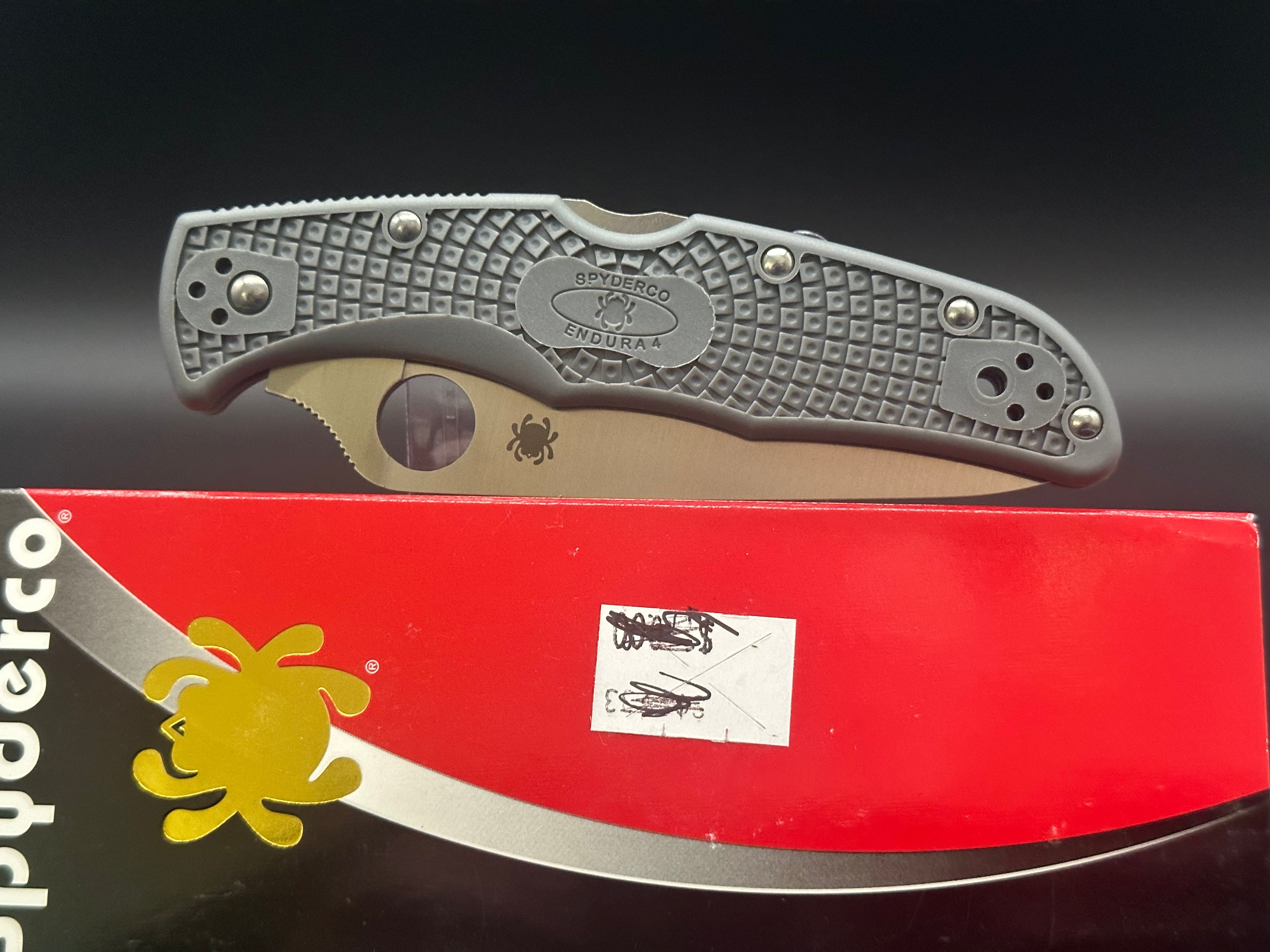 Spyderco Endura 4 Folding Knife - Gray FRN Handle, VG-10 Stainless Steel Blade - Perfect for Outdoor Camping, Hiking & Everyday Carry (EDC)