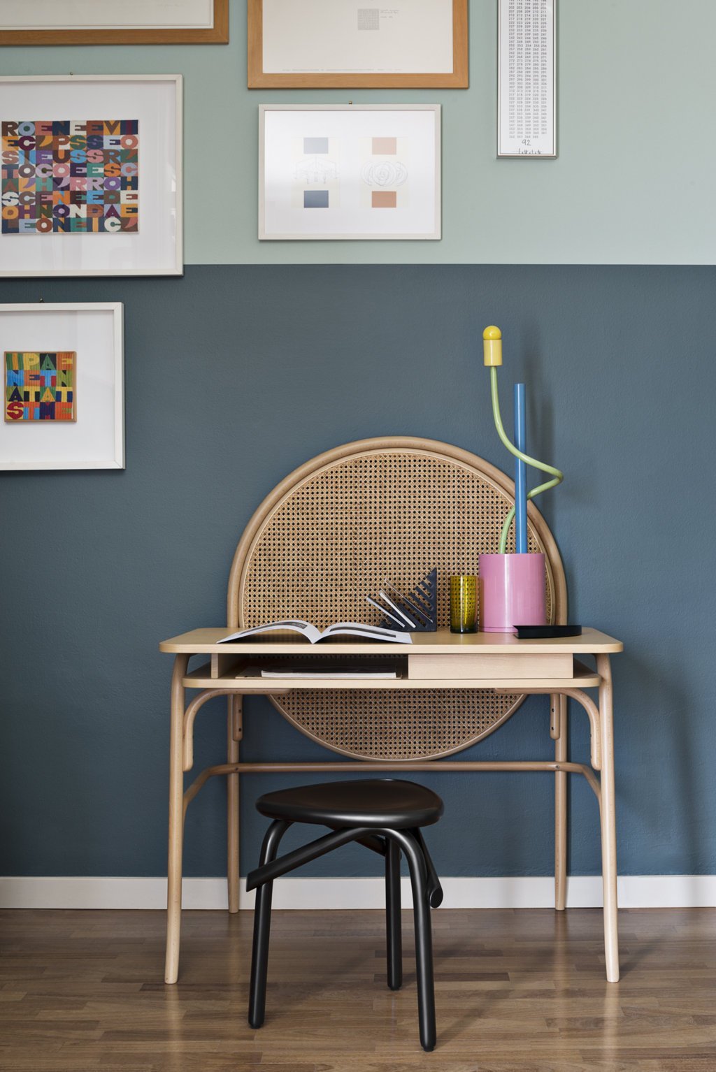GTV Allegory Bentwood Desk - Modern Wooden Writing Desk for Home Office, Study & Workspace - Stylish & Functional Design for Small Spaces