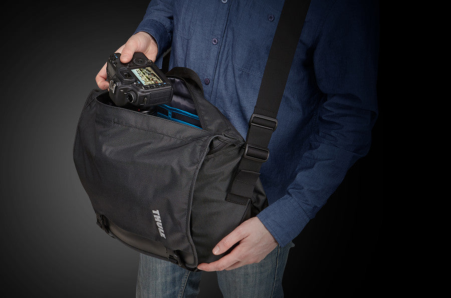 Thule Covert DSLR Camera Messenger Bag - Waterproof & Durable for Travel & Photography | Perfect for Hiking, Commuting & Urban Adventures
