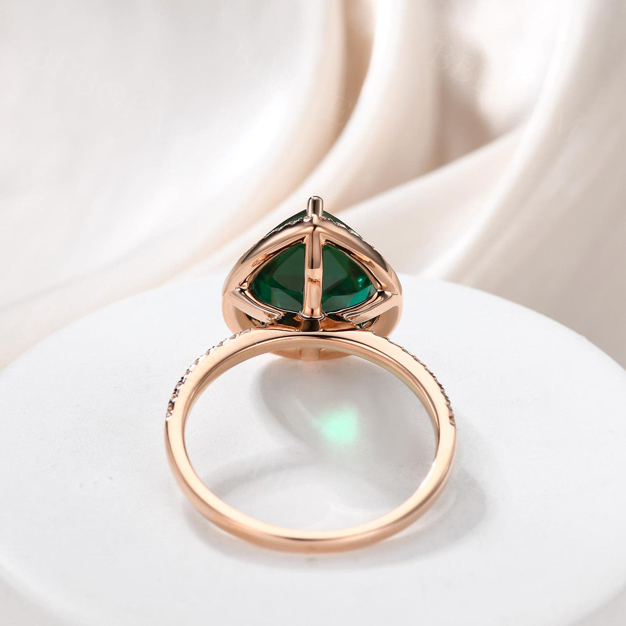 3 Carat Green Emerald Statement Ring - 10x12mm Pear Teardrop Shape Women's Cocktail Ring for Wedding, Party & Special Occasions