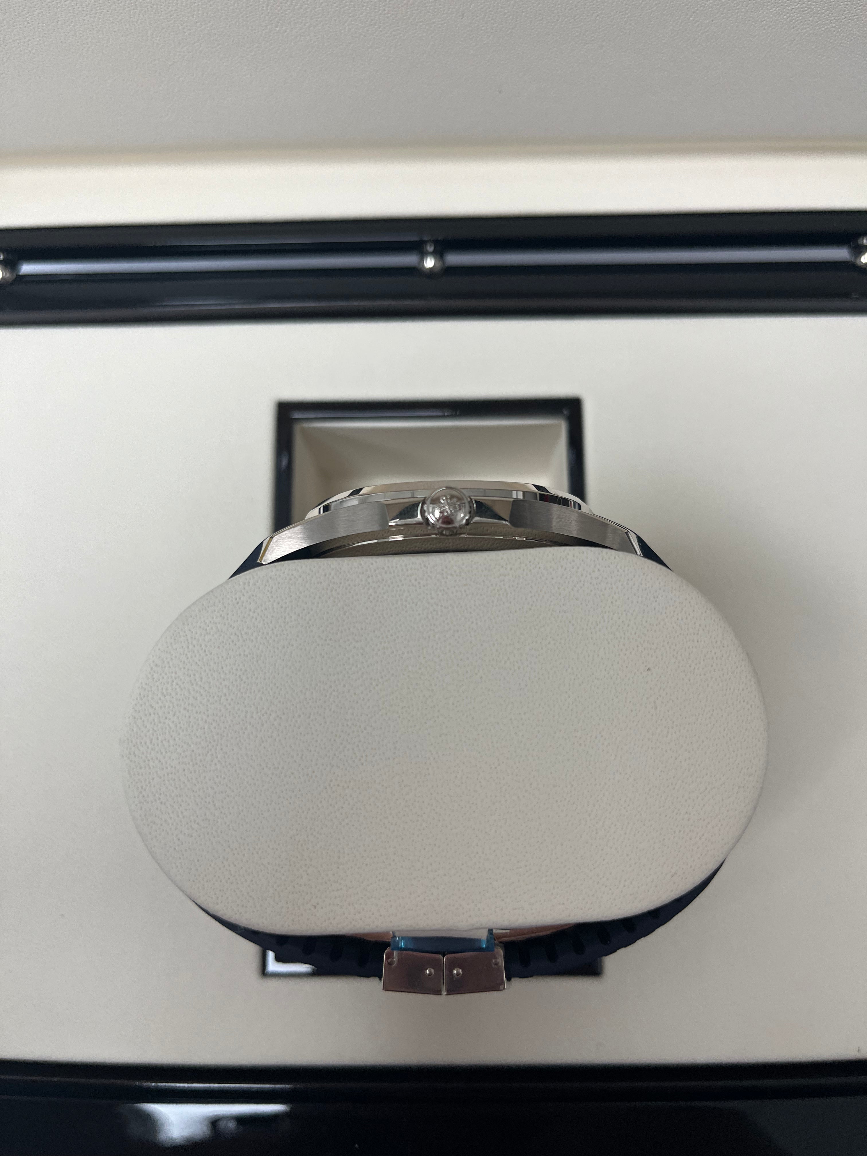 Patek Philippe Aquanaut 5168G-001 Luxury Watch - 18K White Gold Case with Blue Embossed Dial - Perfect for Business Meetings, Formal Events & Luxury Watch Collectors