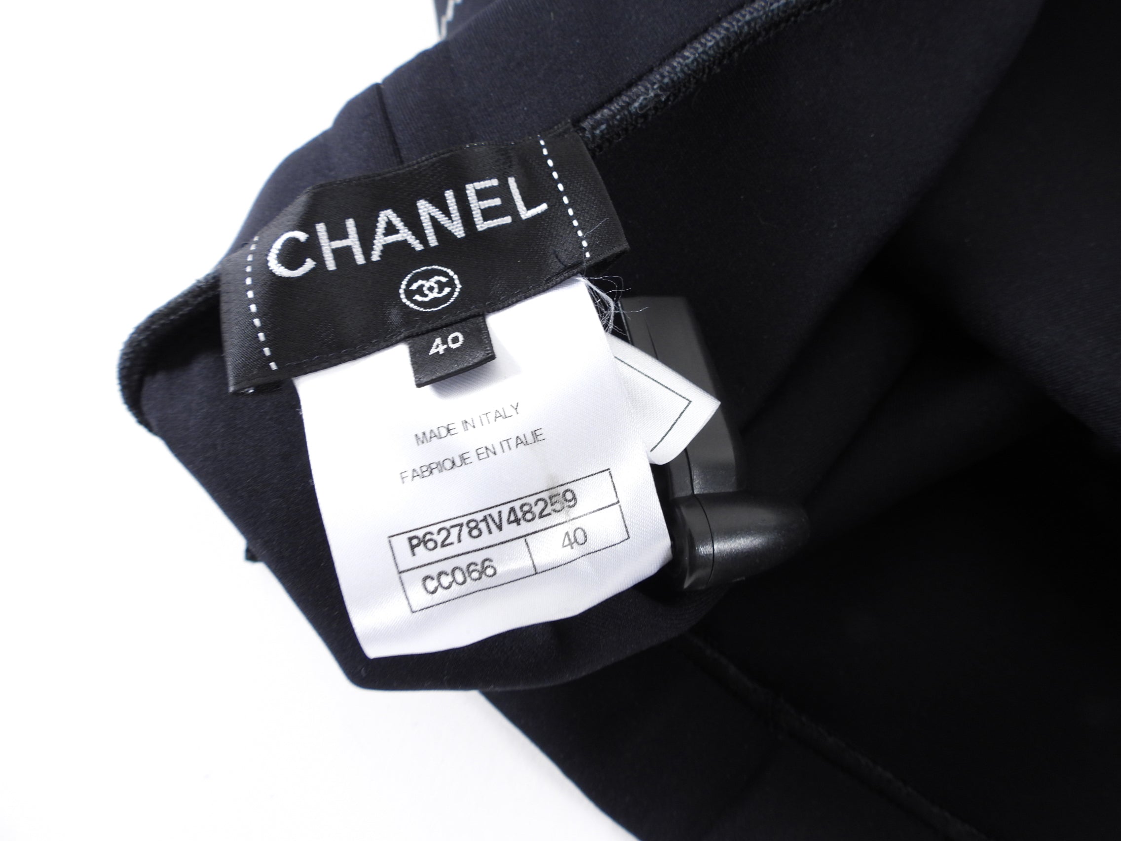 Chanel Black Stretch Jersey Shimmer Embellished Leggings for Women - Size FR40 / US 8 / Medium - Perfect for Evening Parties, Date Nights & Luxury Fashion Outfits