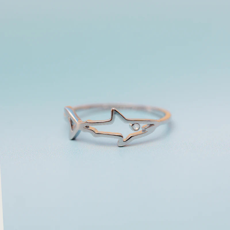 Shark Silhouette Ring for Men & Women - Stainless Steel Punk Jewelry - Perfect for Gifts, Parties & Everyday Wear