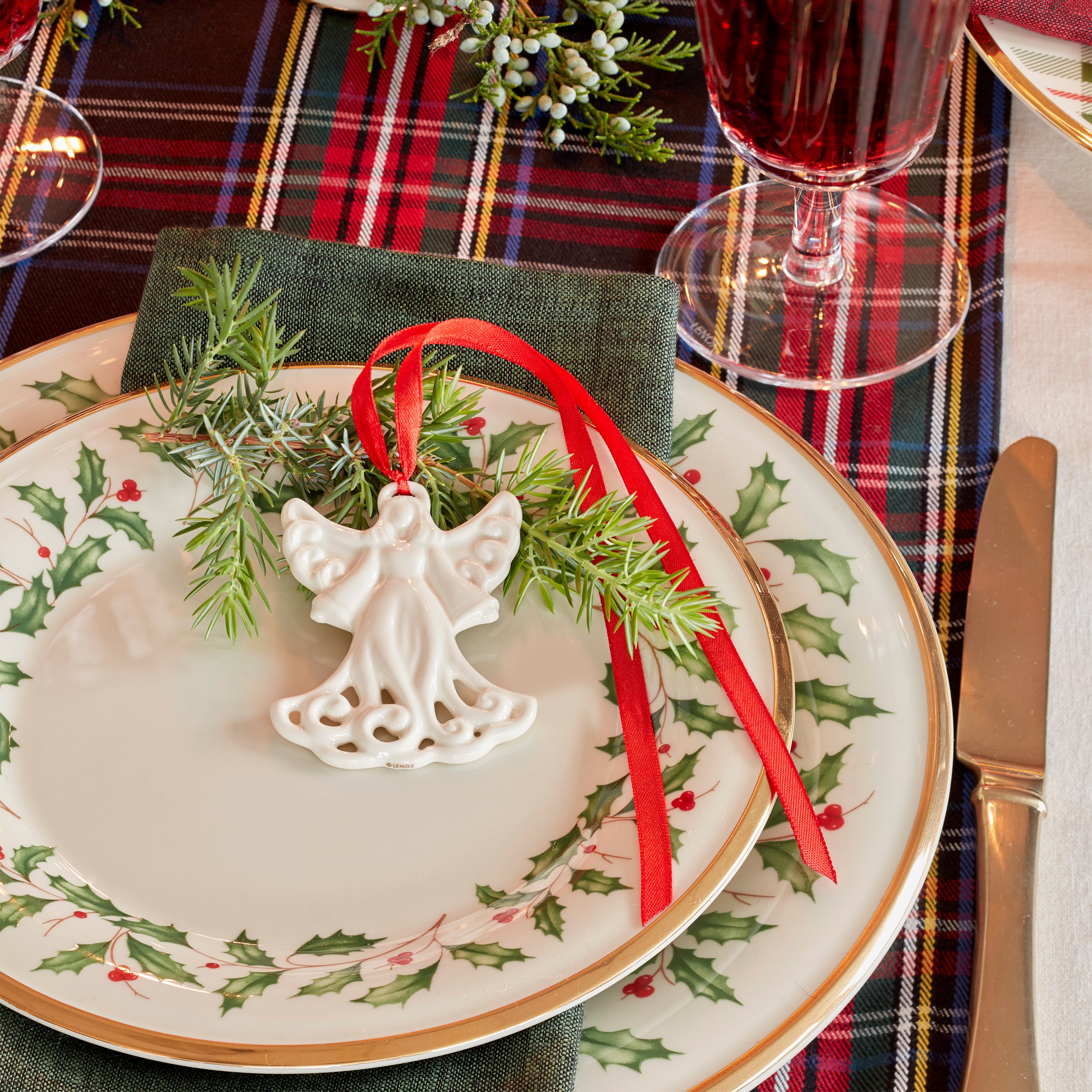 3-Piece Holiday Place Setting Set - Elegant Dinnerware for Christmas, Thanksgiving & Festive Gatherings - Perfect for Holiday Tablescapes & Special Occasions