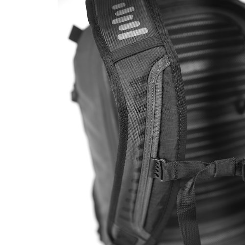 Uinta 30L Waterproof Hiking Backpack for Men & Women - Lightweight Travel Backpack with Laptop Compartment - Perfect for Camping, Hiking & Daily Commute