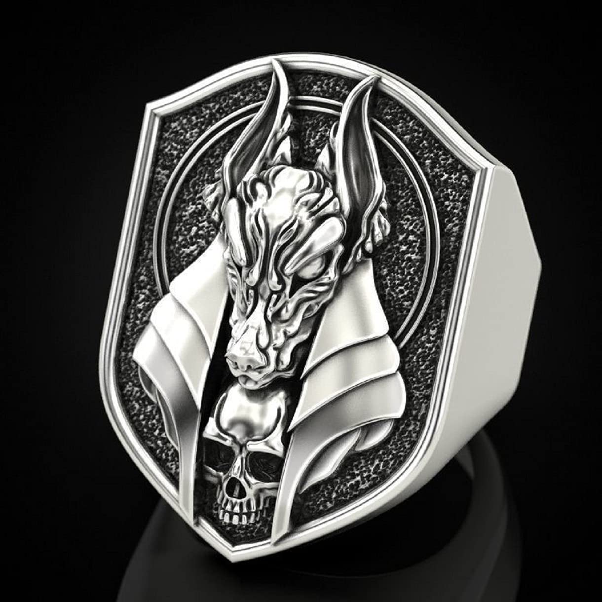 Gothic Wolf Head Ring for Men - Anubis Skull Amulet for Hip Hop Style