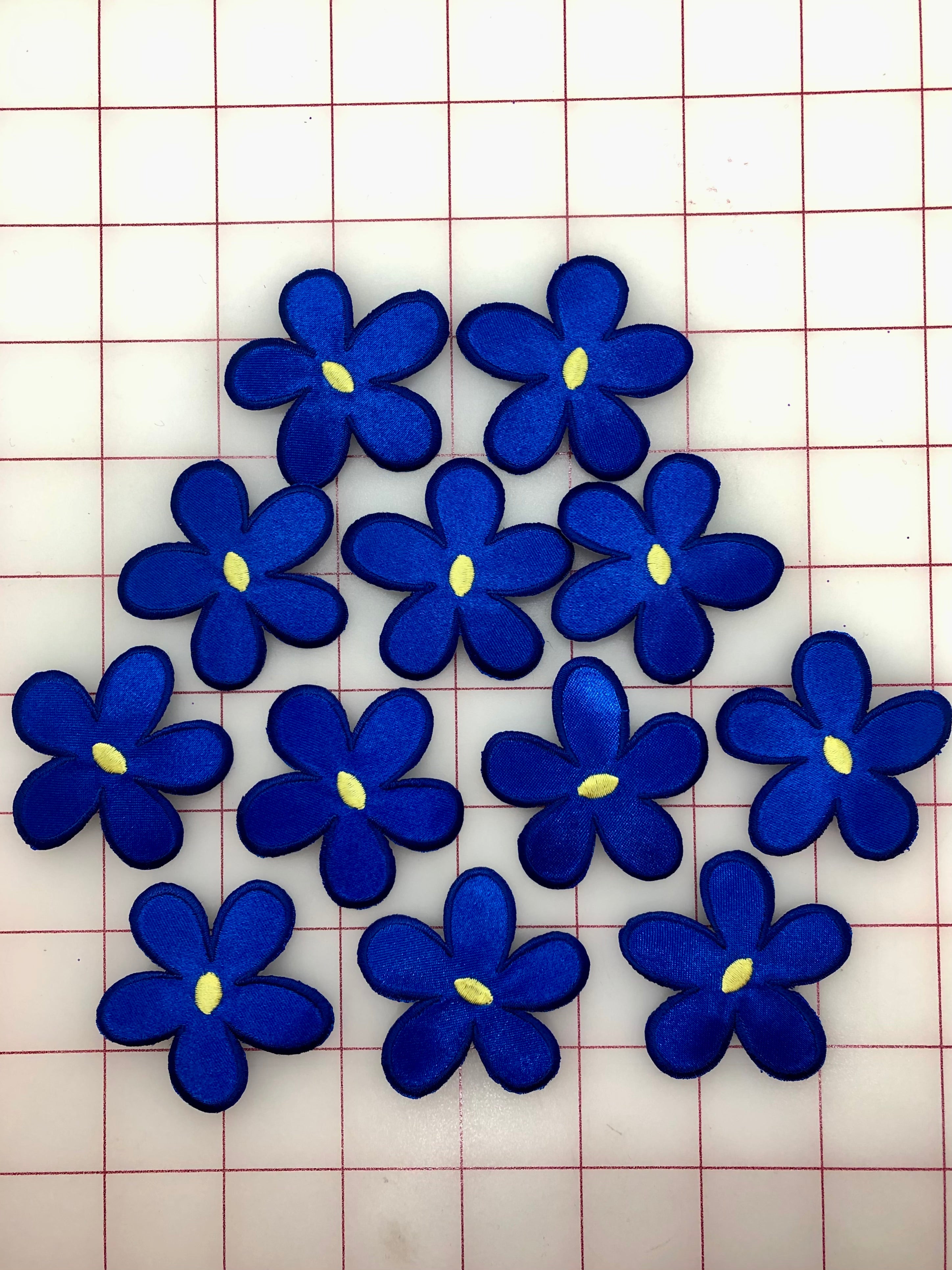 Blue Applique Iron-On Flowers for DIY Crafts, Clothing & Home Decor - Perfect for T-Shirts, Bags & Scrapbooking