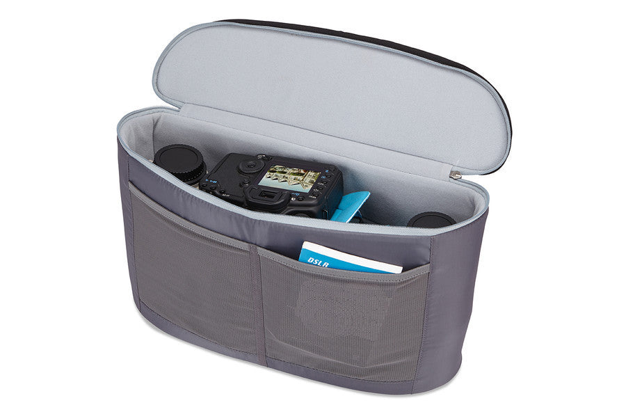 Thule Covert DSLR Camera Messenger Bag - Waterproof & Durable for Travel & Photography | Perfect for Hiking, Commuting & Urban Adventures