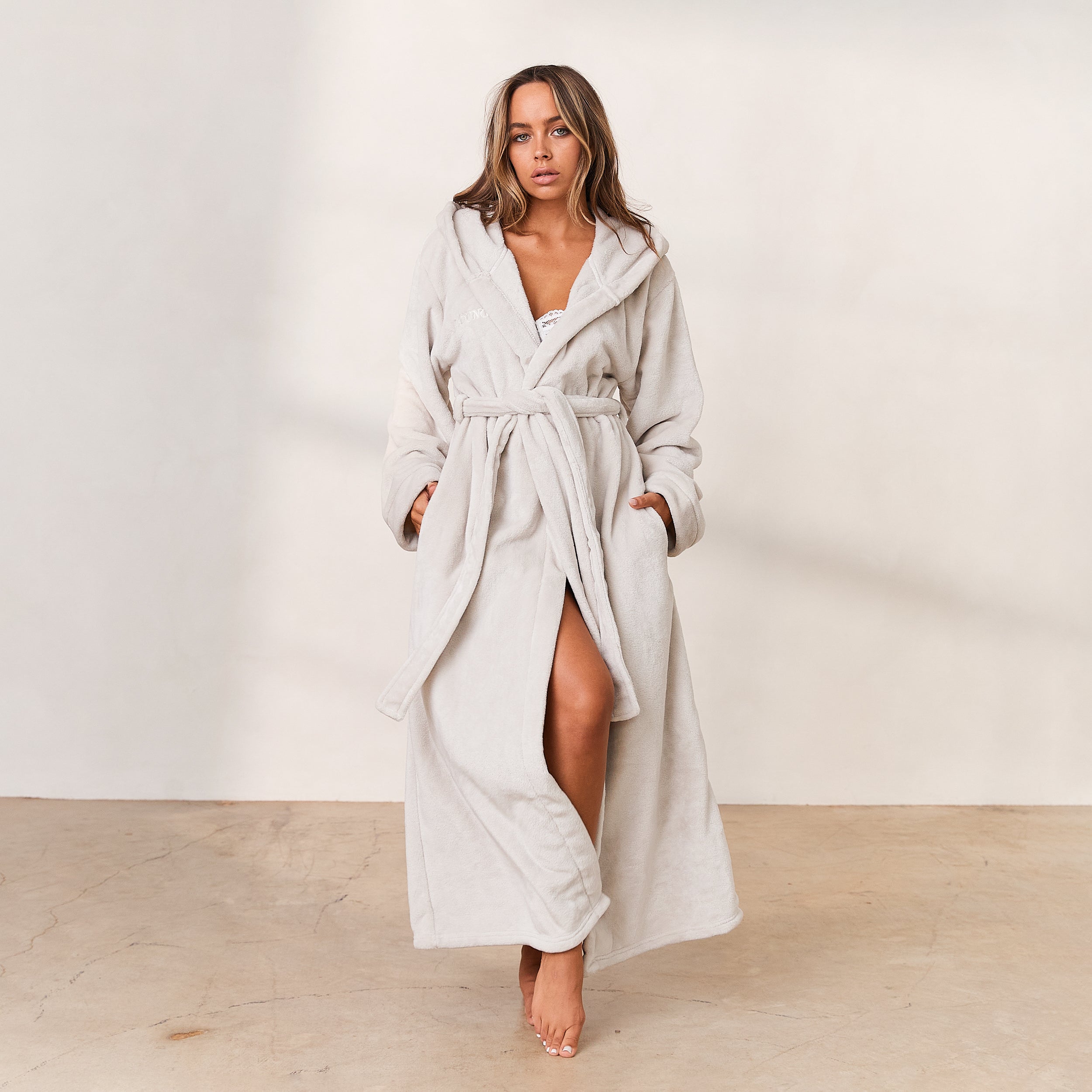 Soft & Cozy Cuddle Me Dressing Gown with Pearl Accents - Perfect for Relaxing at Home, Spa Days & Winter Lounging
