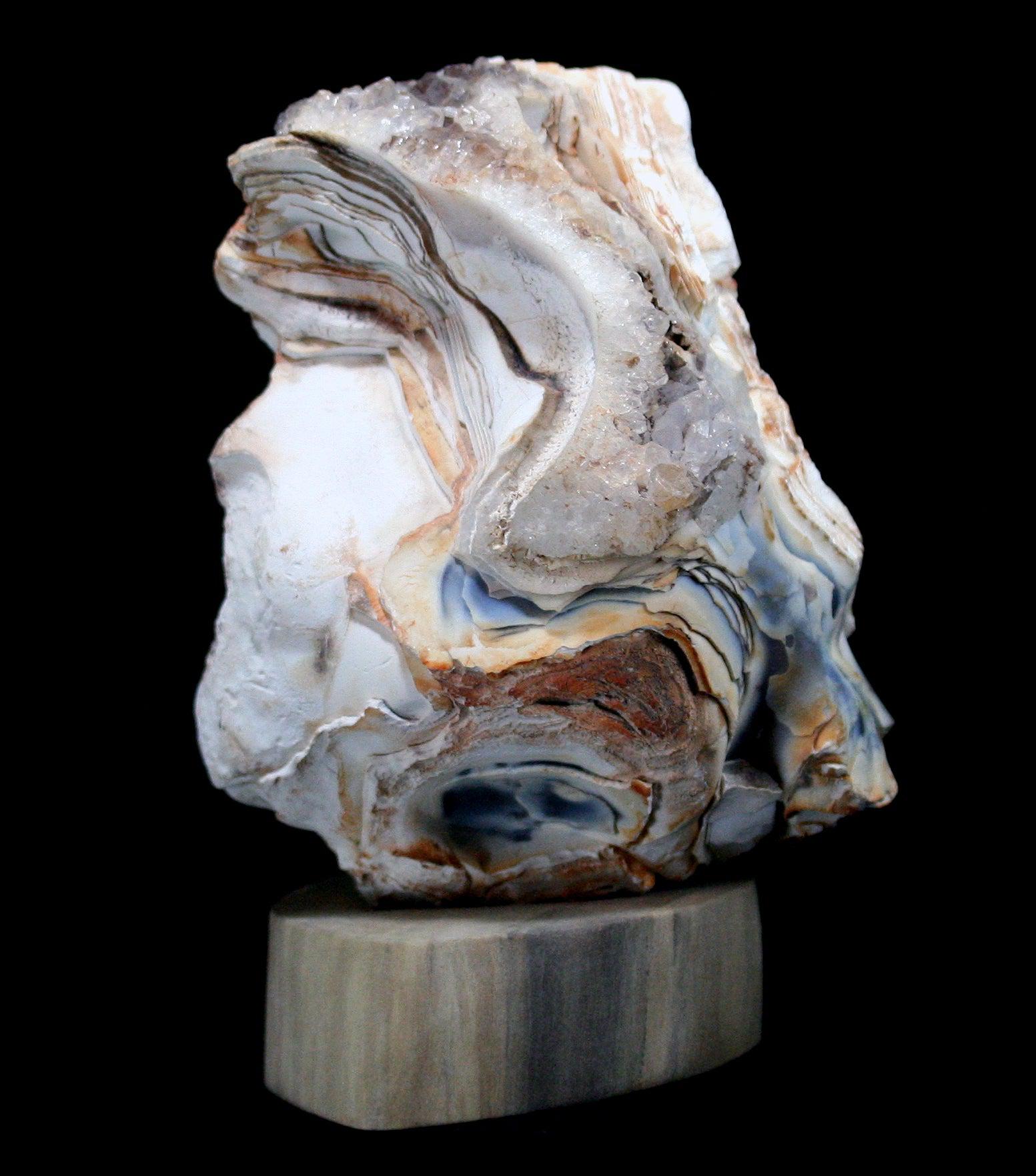 Natural Agate Crystal on Stand - Healing Stone Decor for Home, Office & Meditation | Perfect for Feng Shui, Gifts & Spiritual Spaces