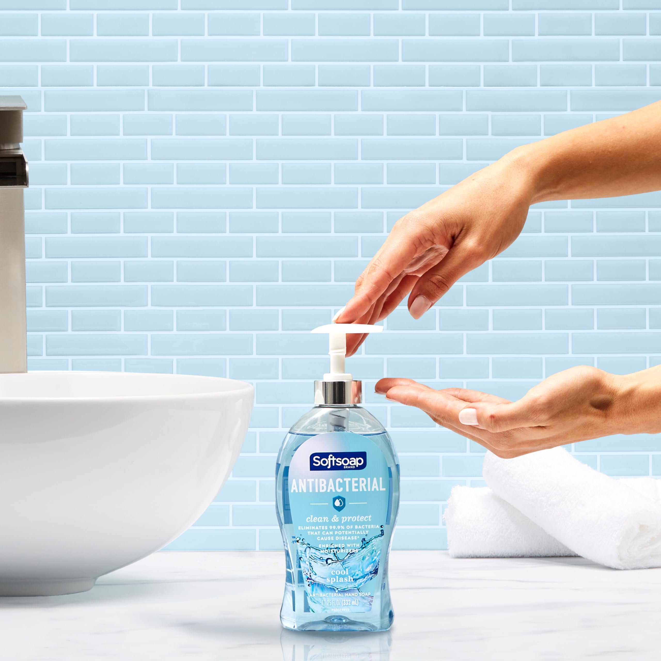 Softsoap Antibacterial Liquid Hand Soap 6-Pack (Cool Splash & Kitchen Fresh) - 11.25 oz Each - Kills 99.9% of Germs - Moisturizing & Refreshing for Daily Hand Washing at Home, Office, or School