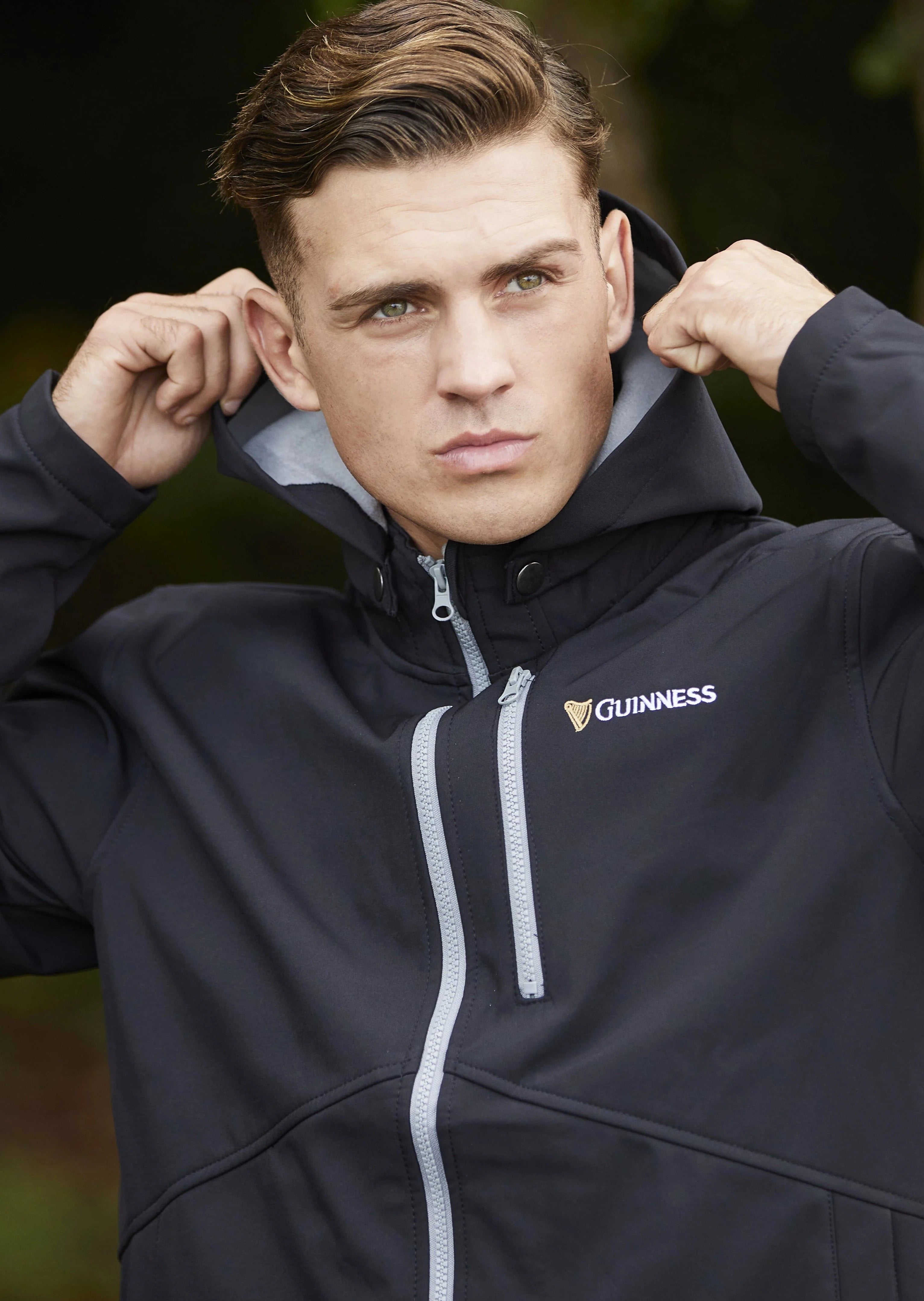 Guinness Men's Harp Softshell Full Zip Jacket - Lightweight Waterproof Windbreaker for Outdoor Hiking, Running & Casual Wear