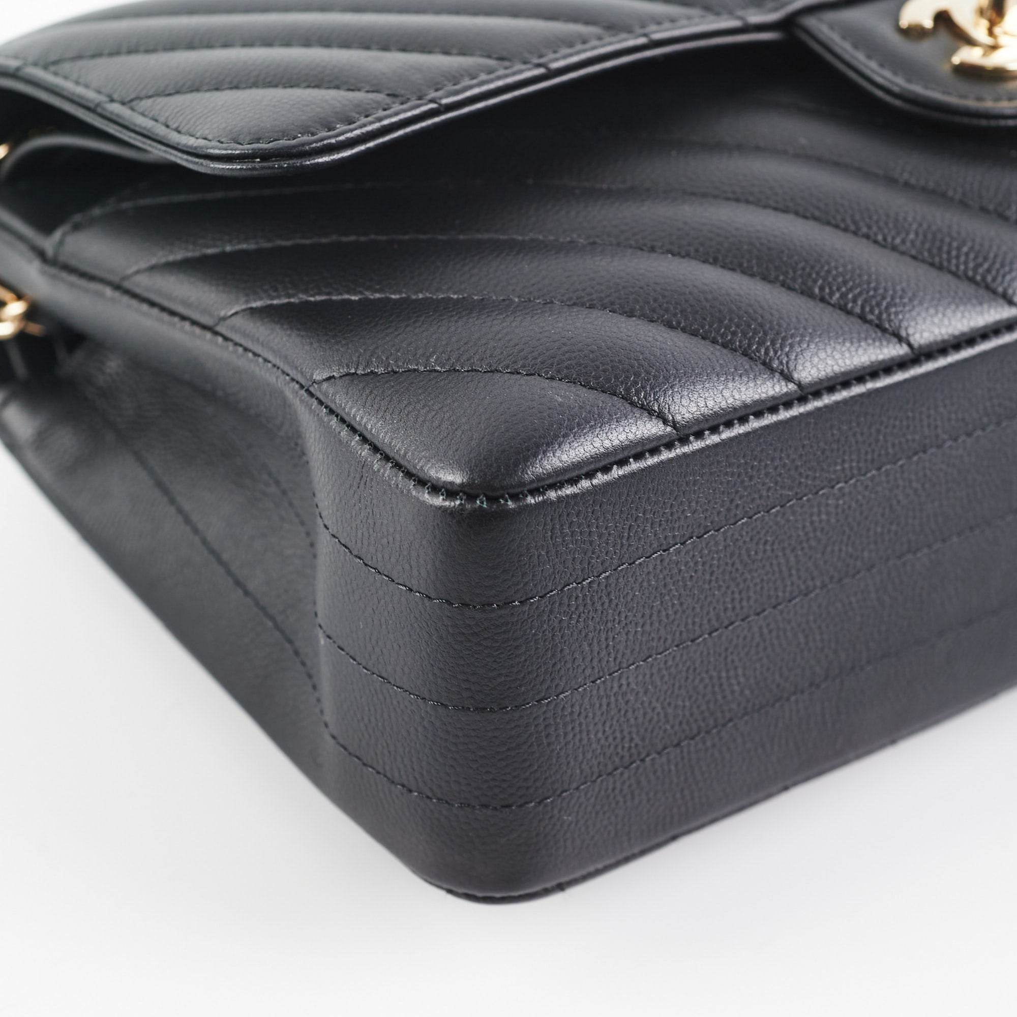 Chanel Medium Classic Flap Chevron Quilted Leather Shoulder Bag - Luxury Designer Handbag for Women | Perfect for Work, Evening Events & Special Occasions