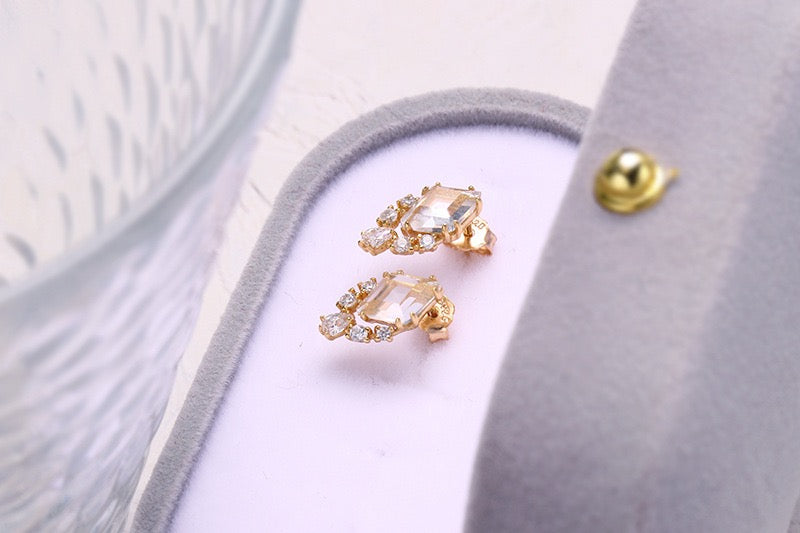 14K Gold Geometric Ice Cube Clear Quartz Stud Earrings for Women - Minimalist Dainty Jewelry Gift for Her | Perfect for Everyday Wear, Parties & Special Occasions