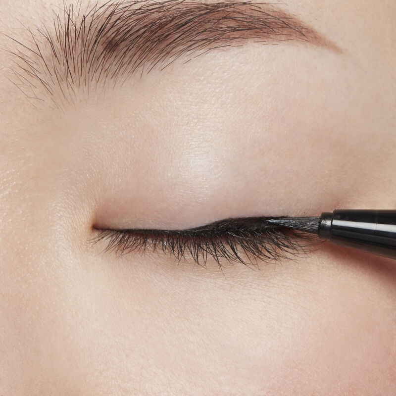 Waterproof Liquid Eyeliner - Long Lasting Smudge Proof Makeup for Dramatic Eye Looks | Perfect for Parties, Weddings & Everyday Wear